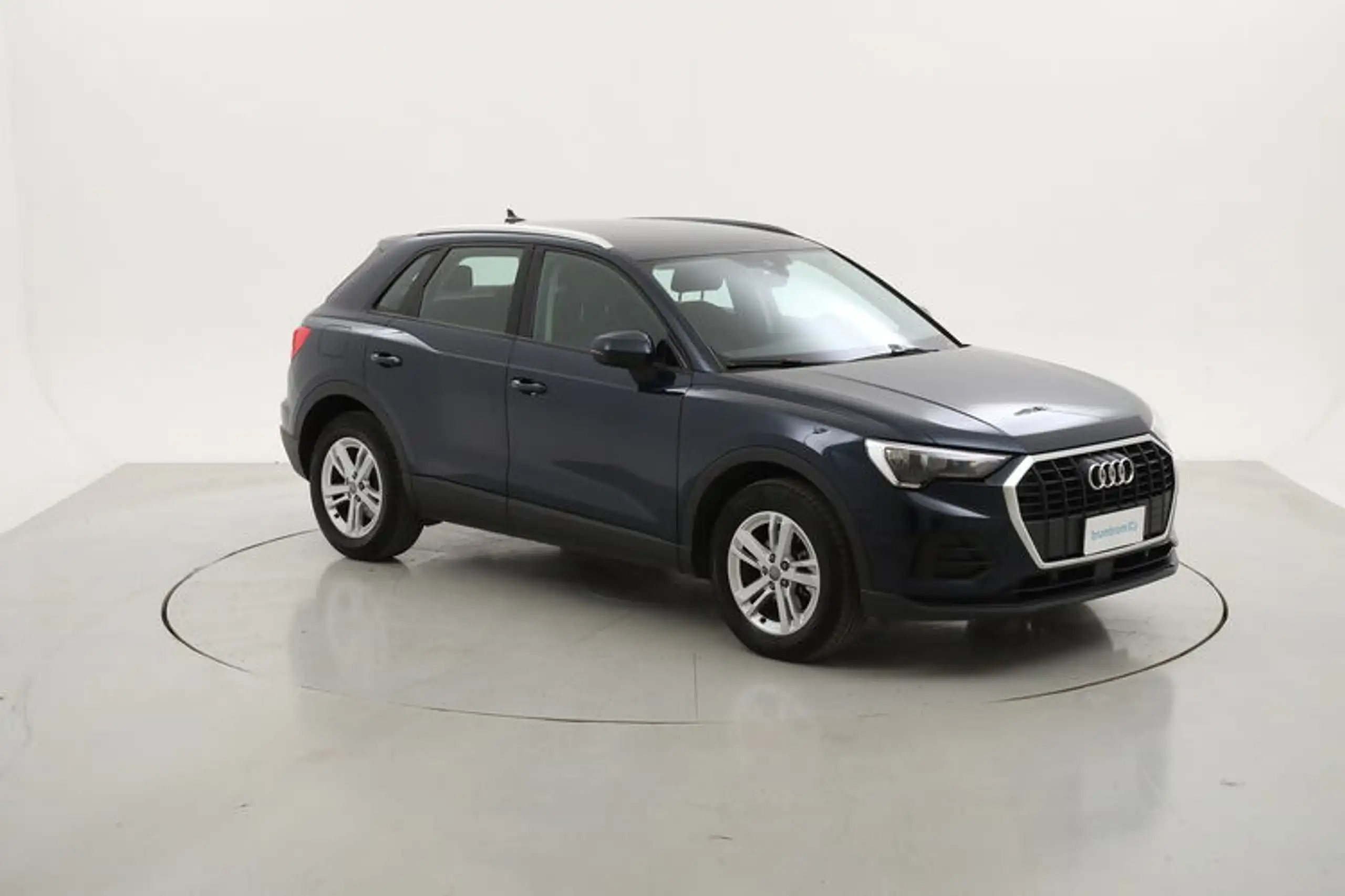 Audi - Q3