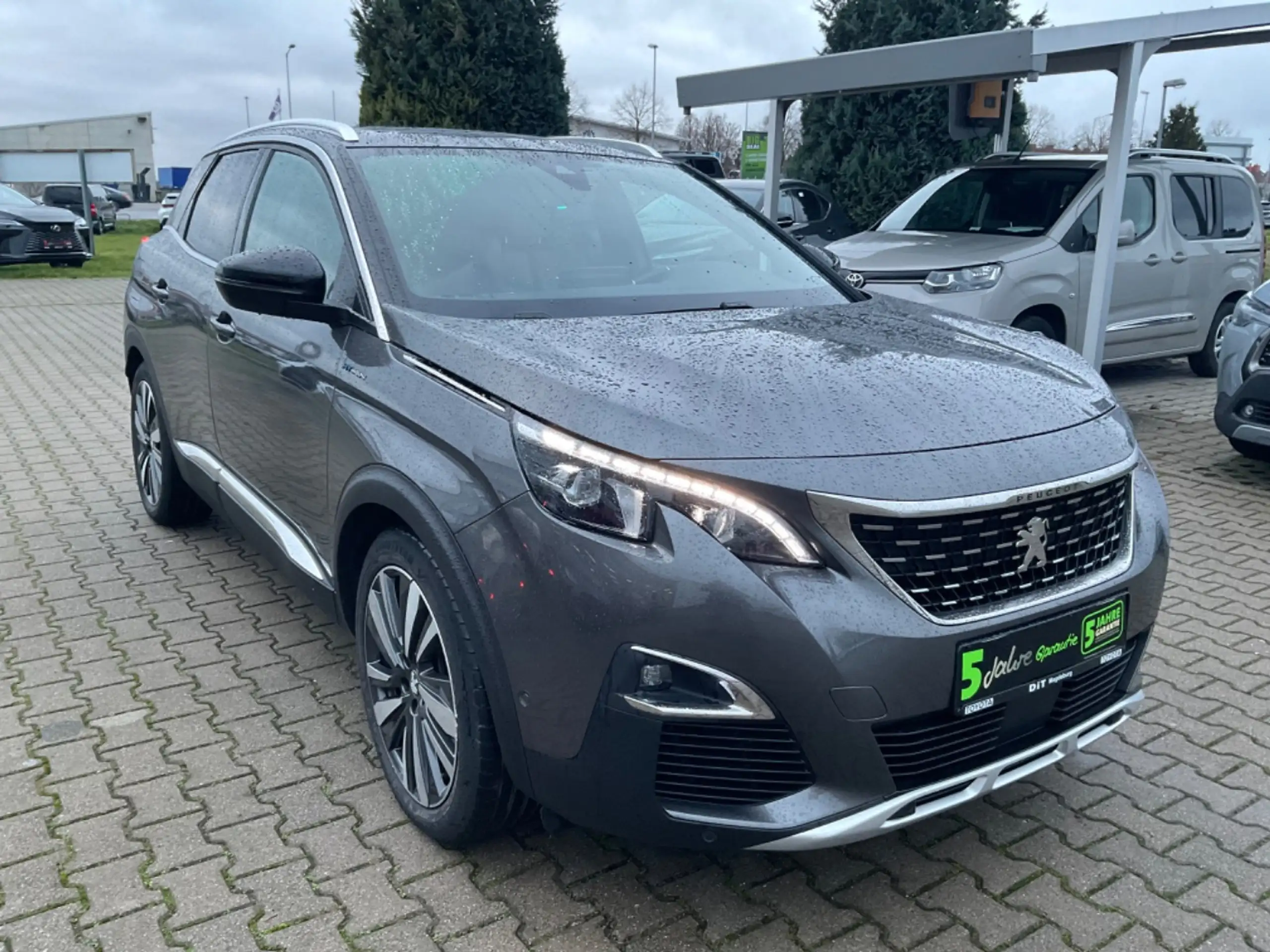 Peugeot - 3008