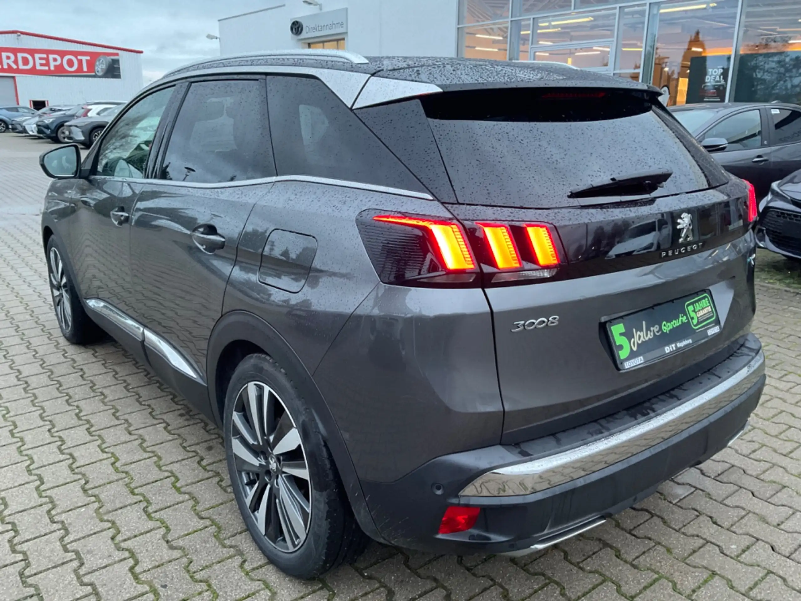 Peugeot - 3008