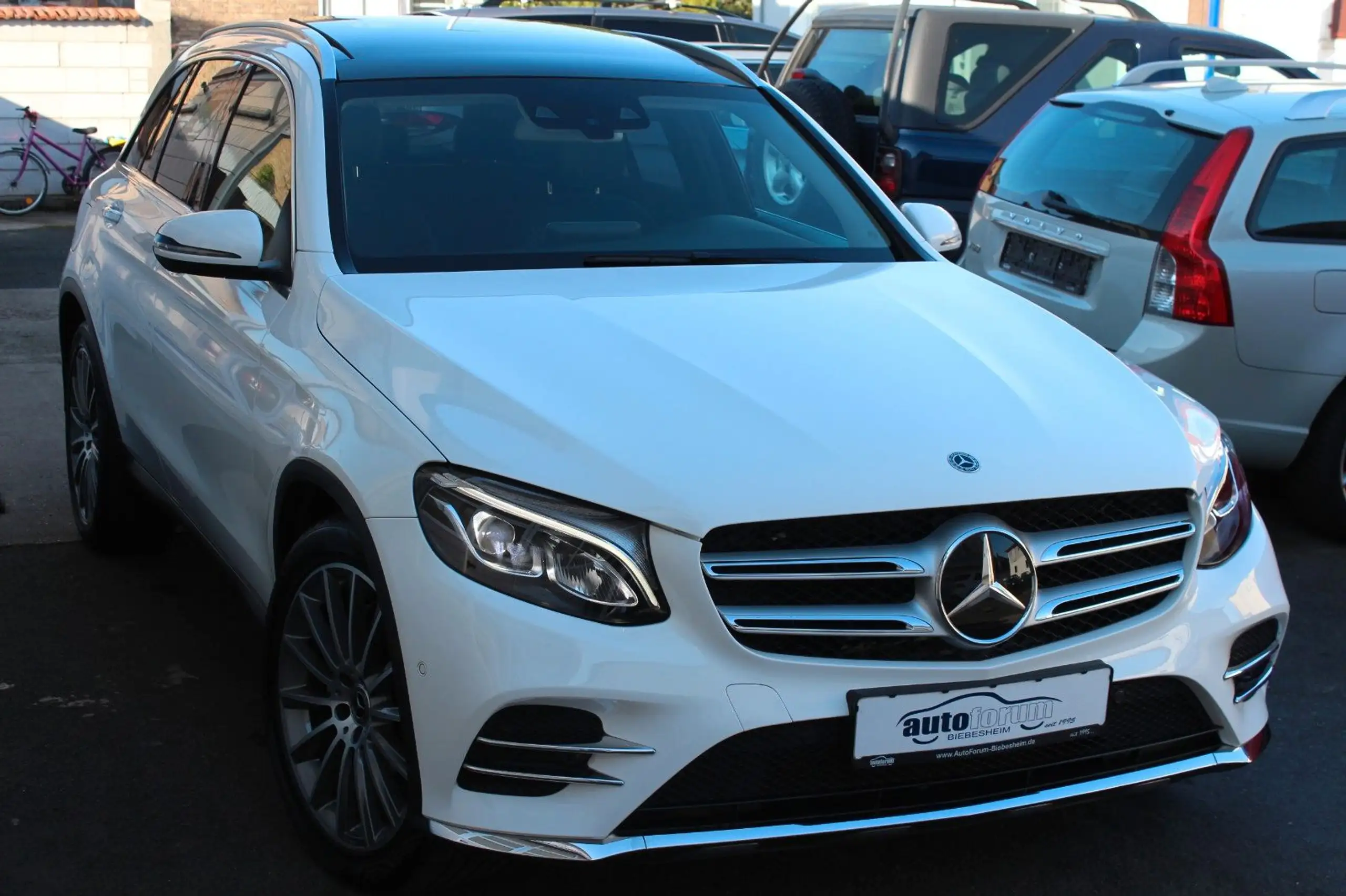 Mercedes-Benz - GLC 250