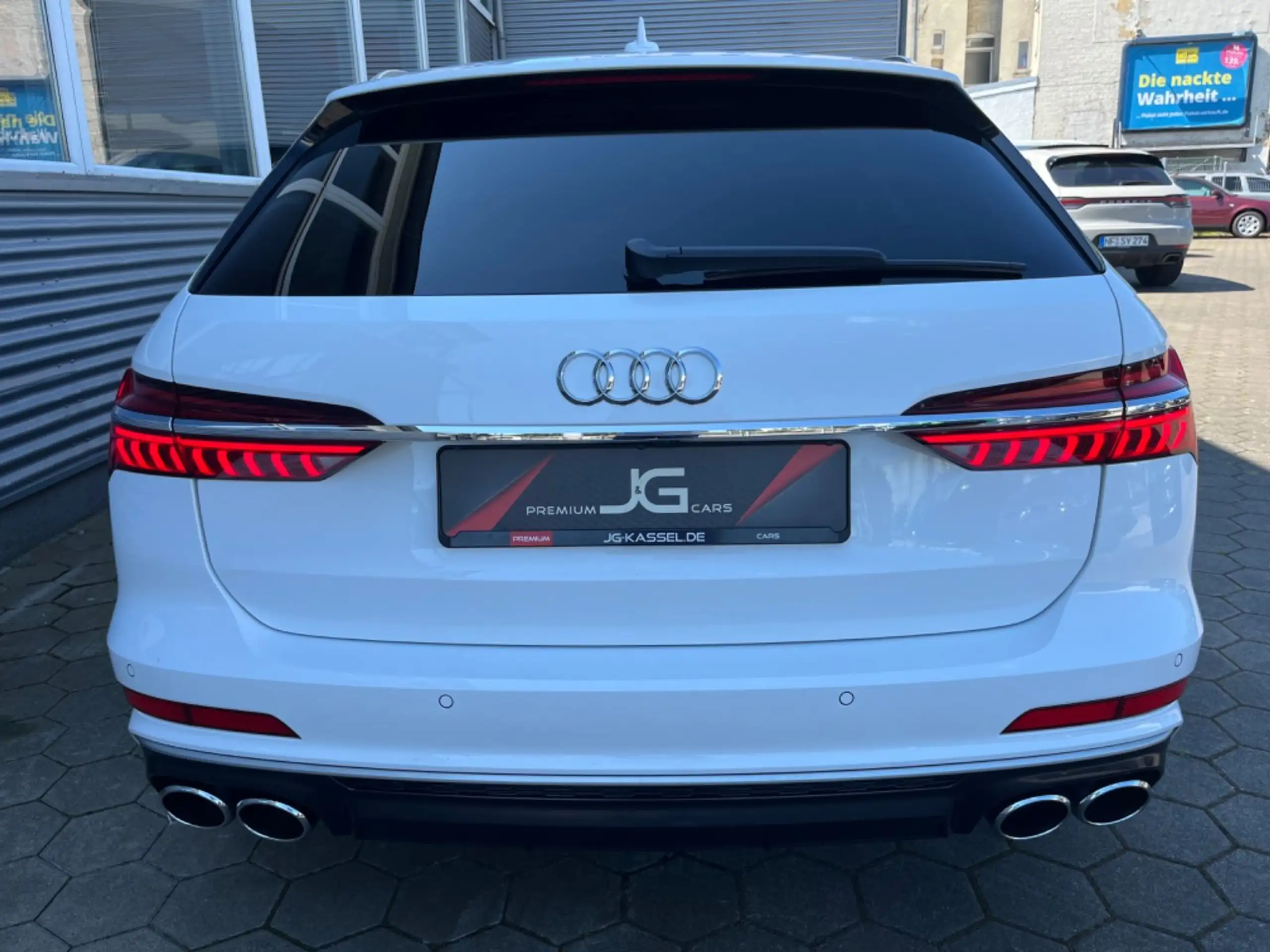 Audi - S6