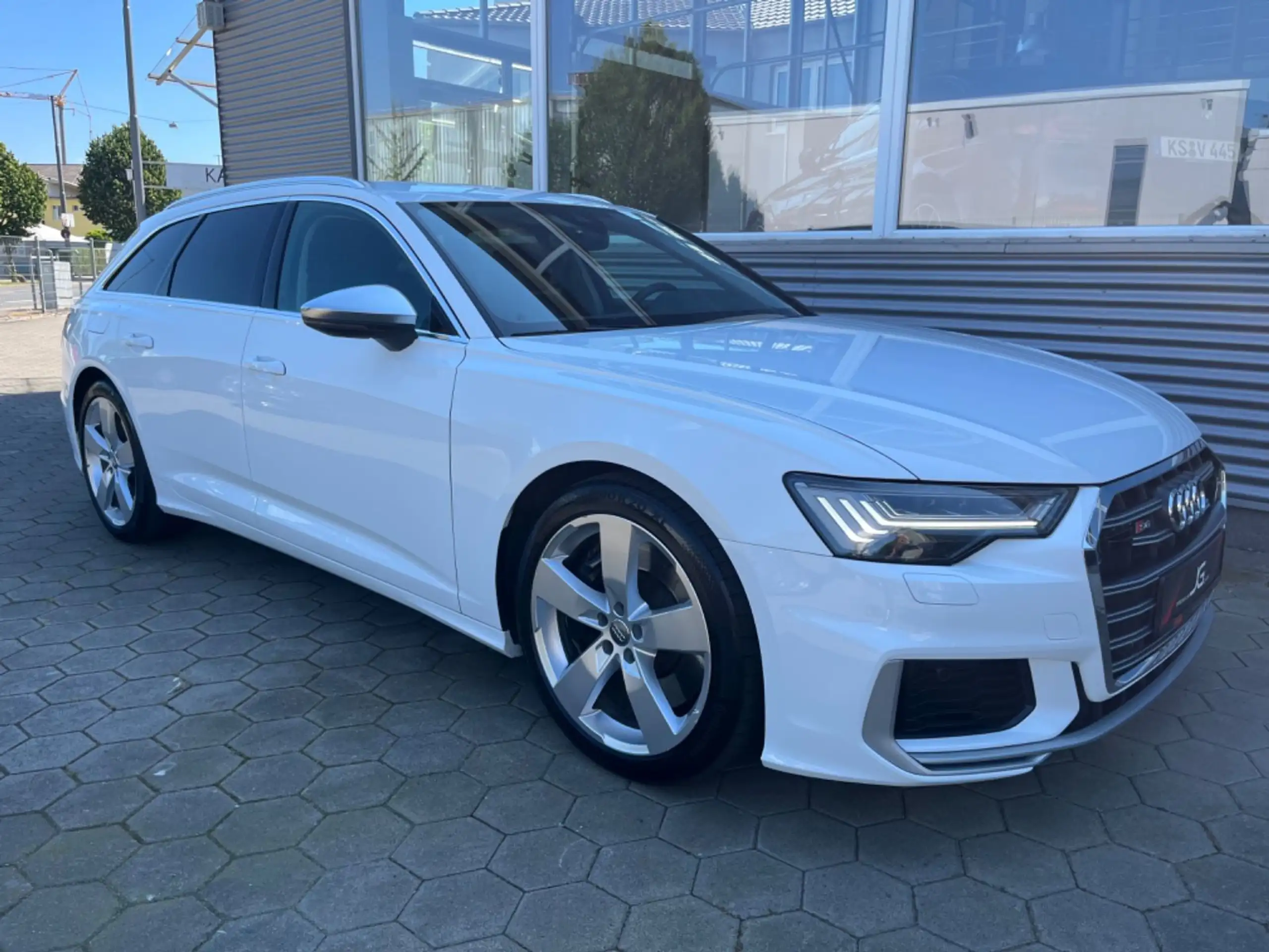 Audi - S6