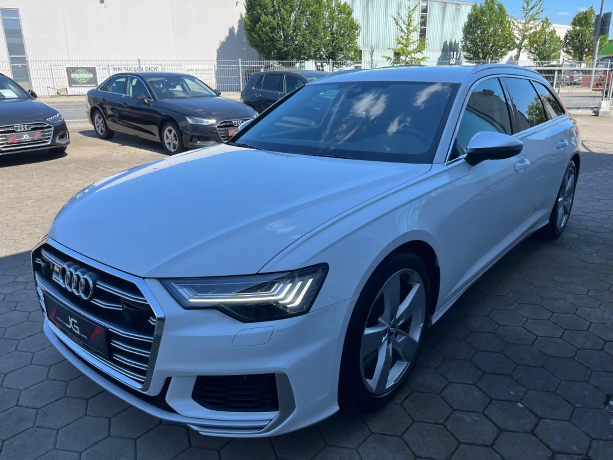 Audi - S6