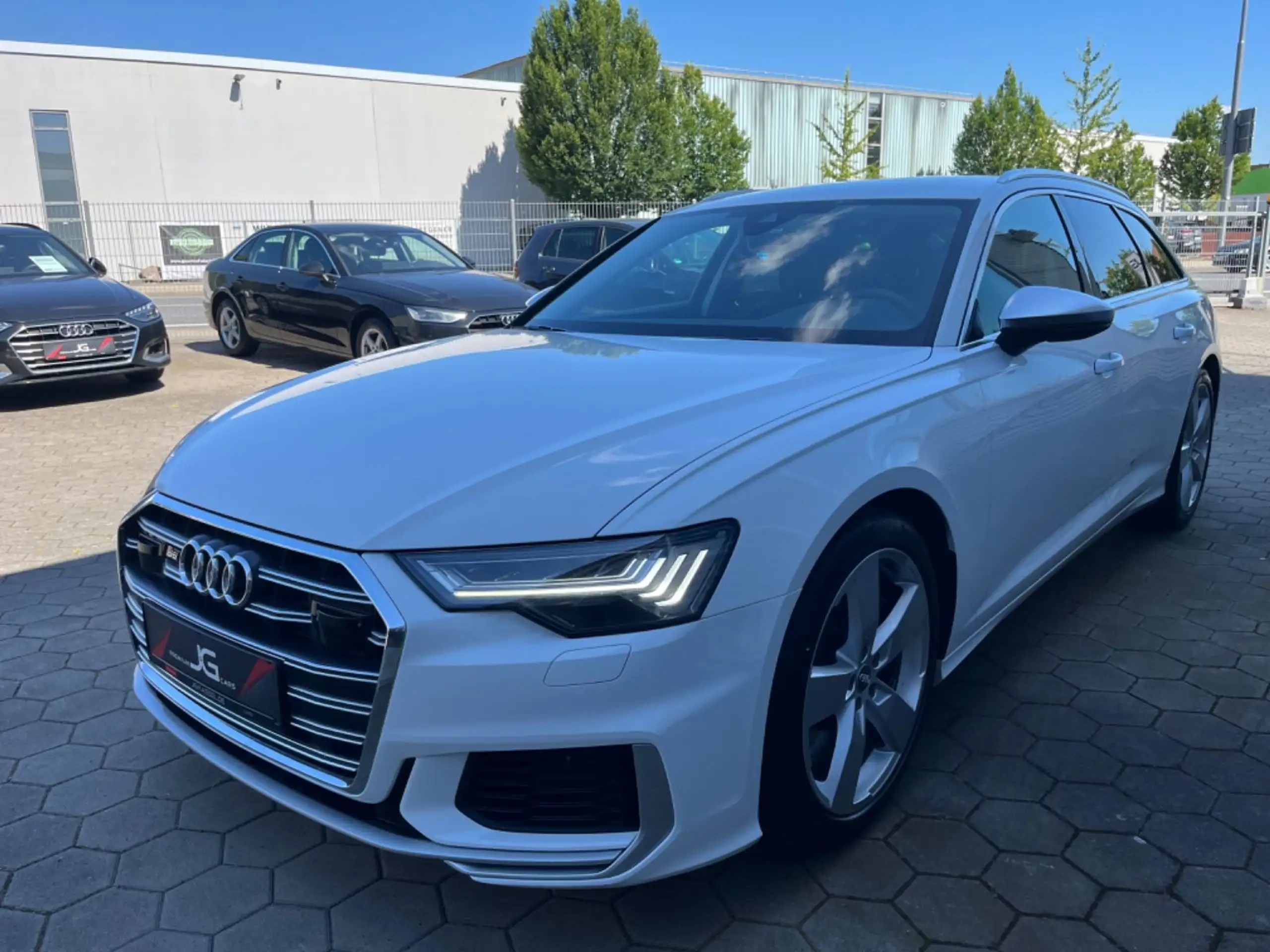 Audi - S6