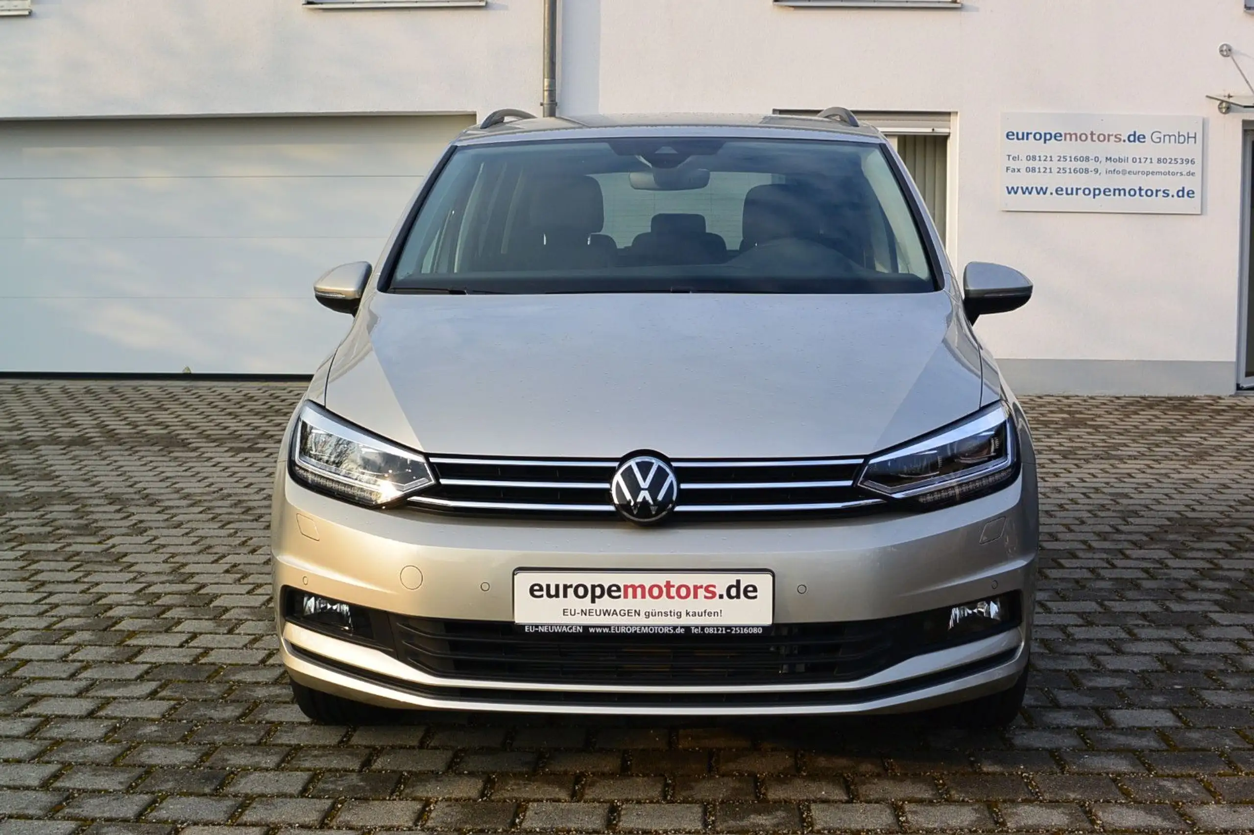 Volkswagen - Touran