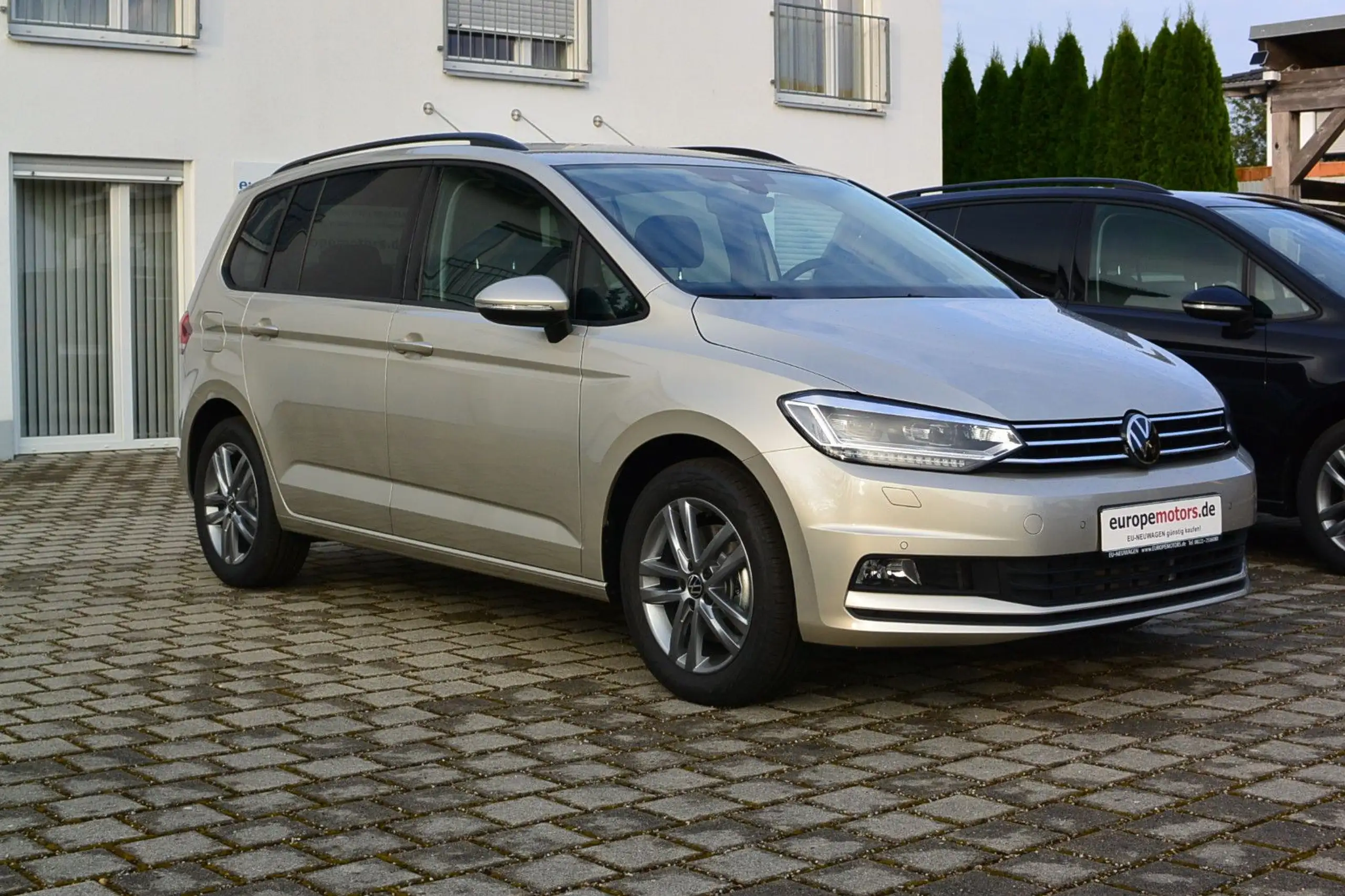 Volkswagen - Touran