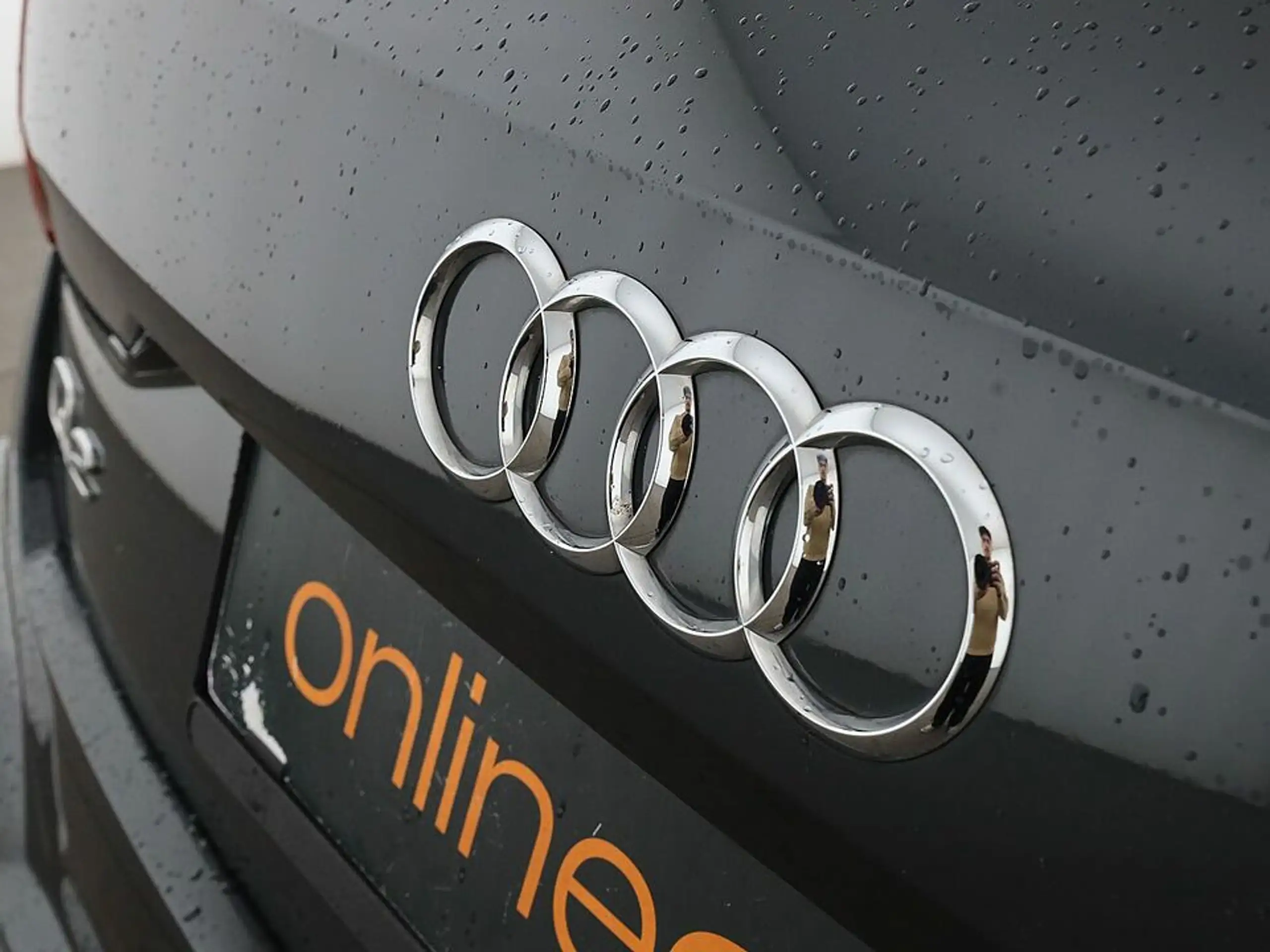 Audi - Q2