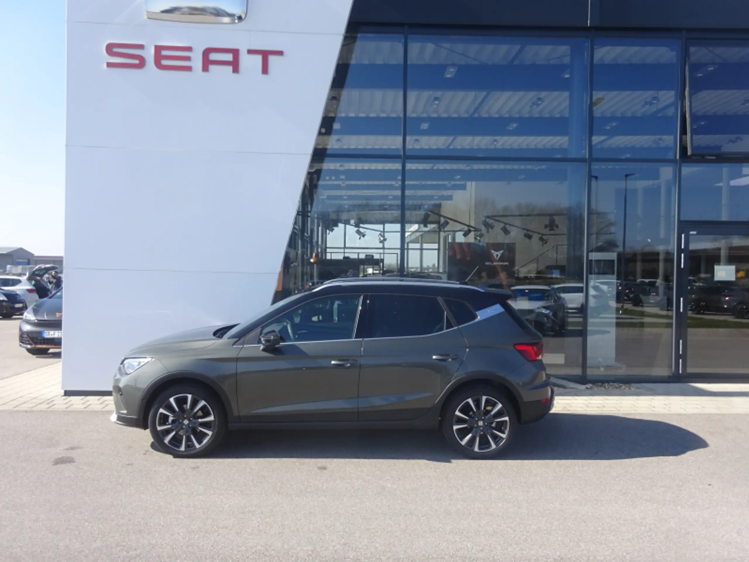 SEAT - Arona