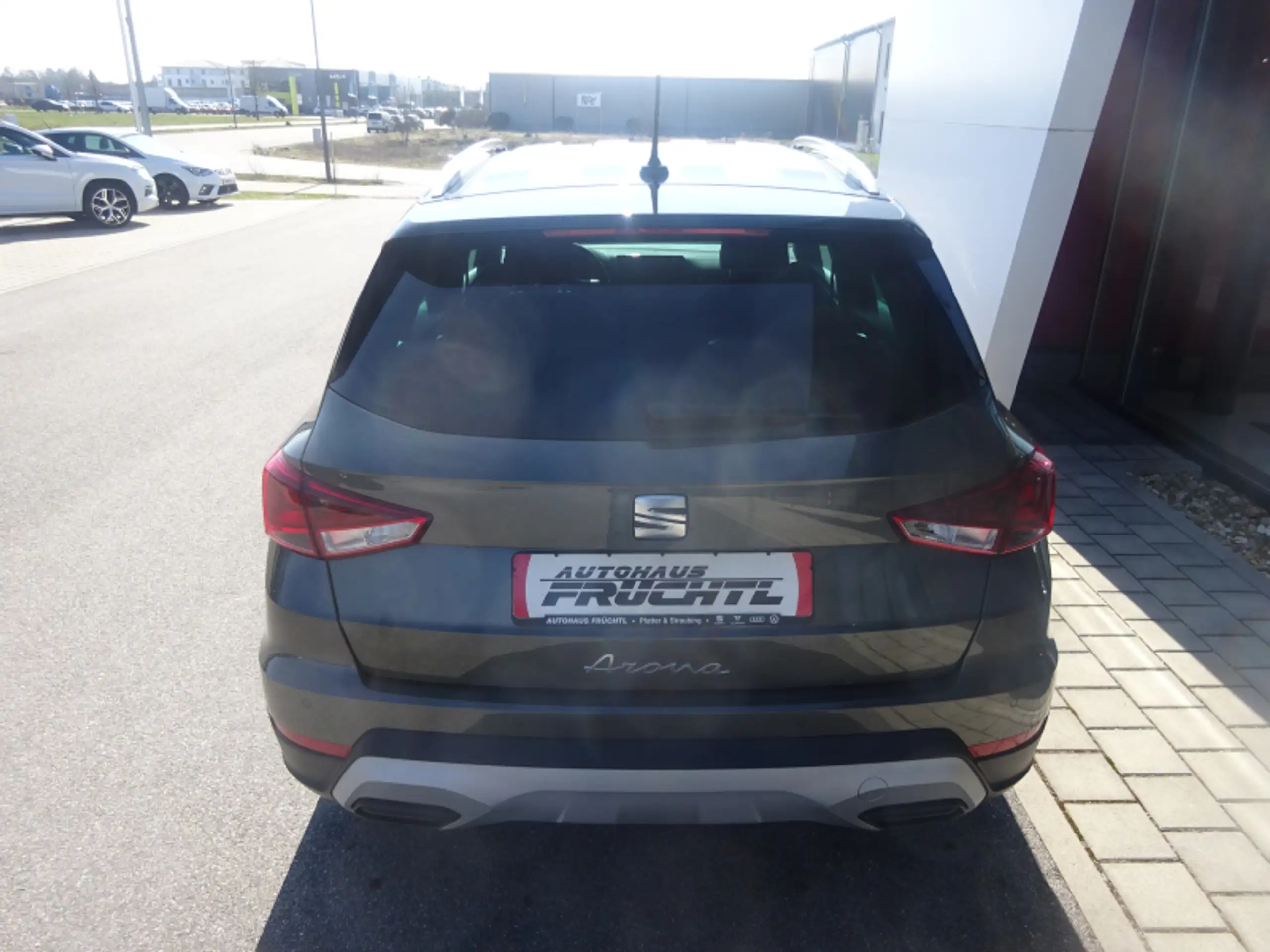 SEAT - Arona