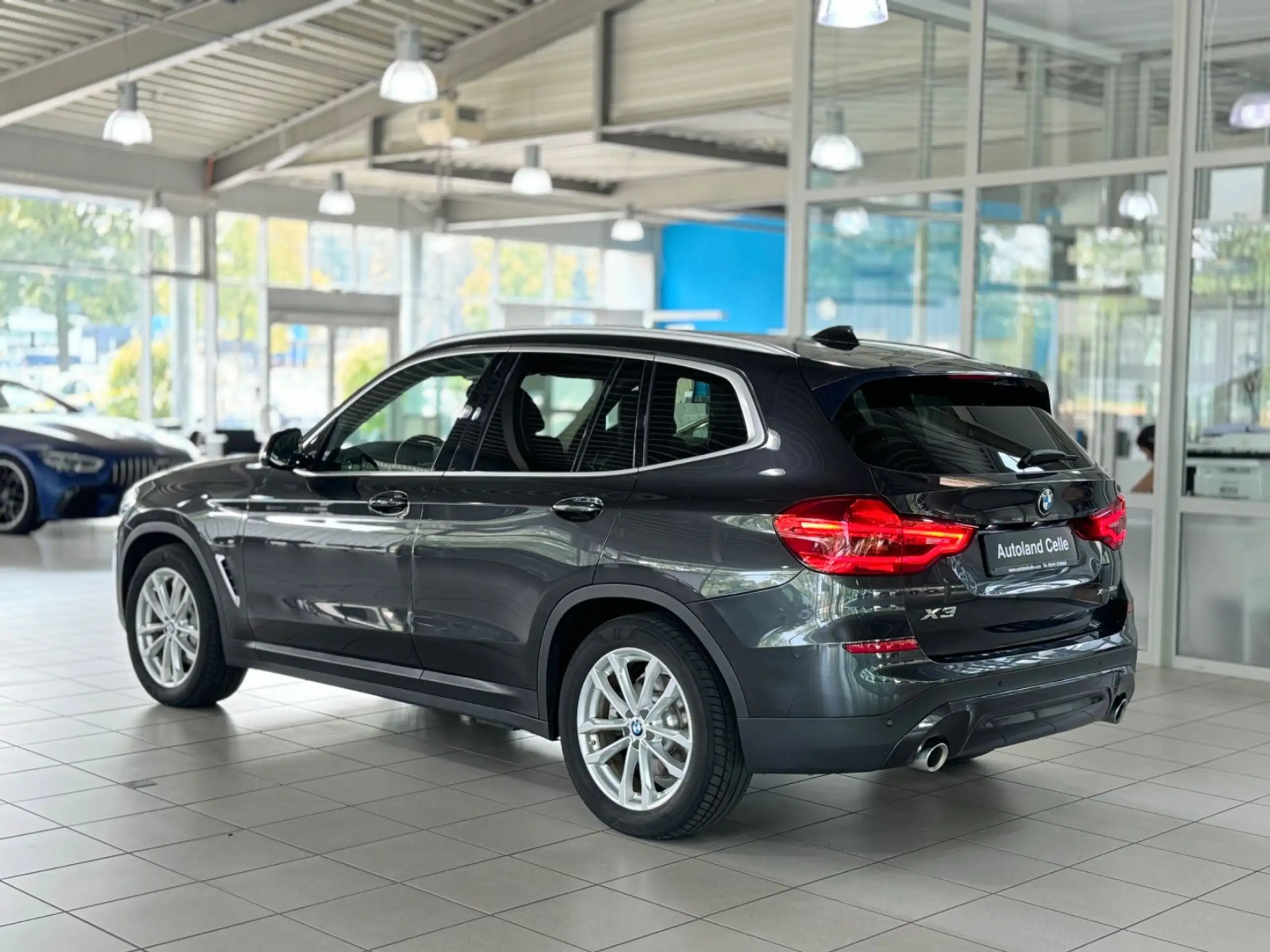 BMW - X3