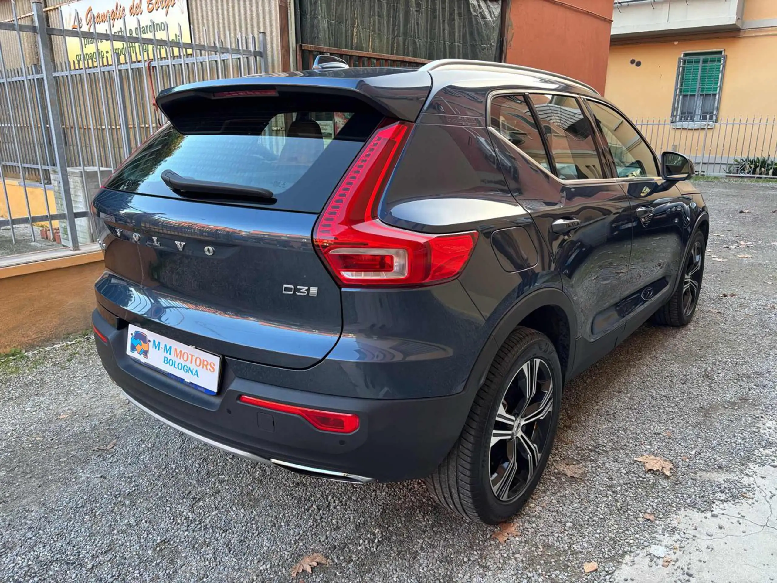 Volvo - XC40