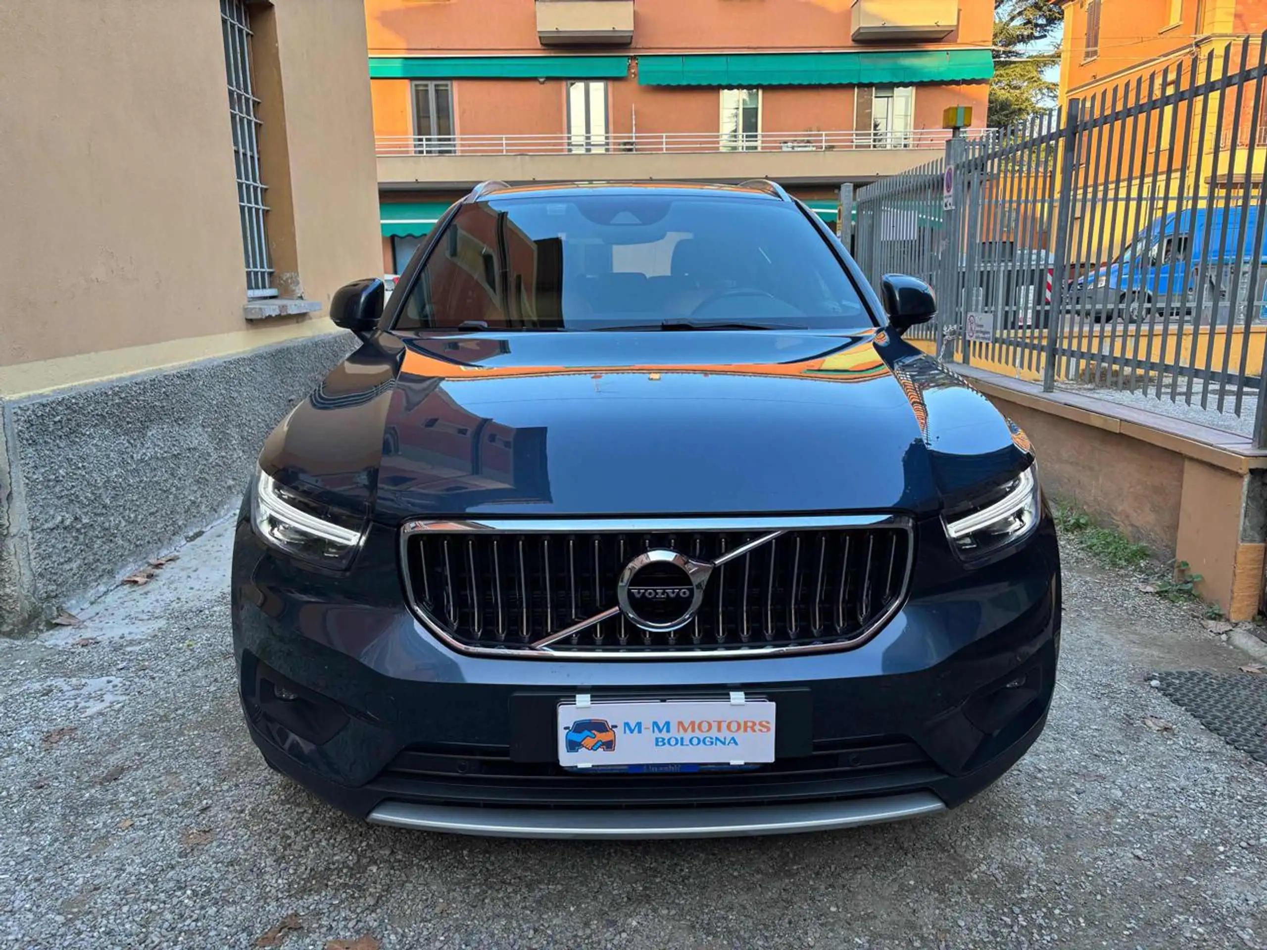 Volvo - XC40