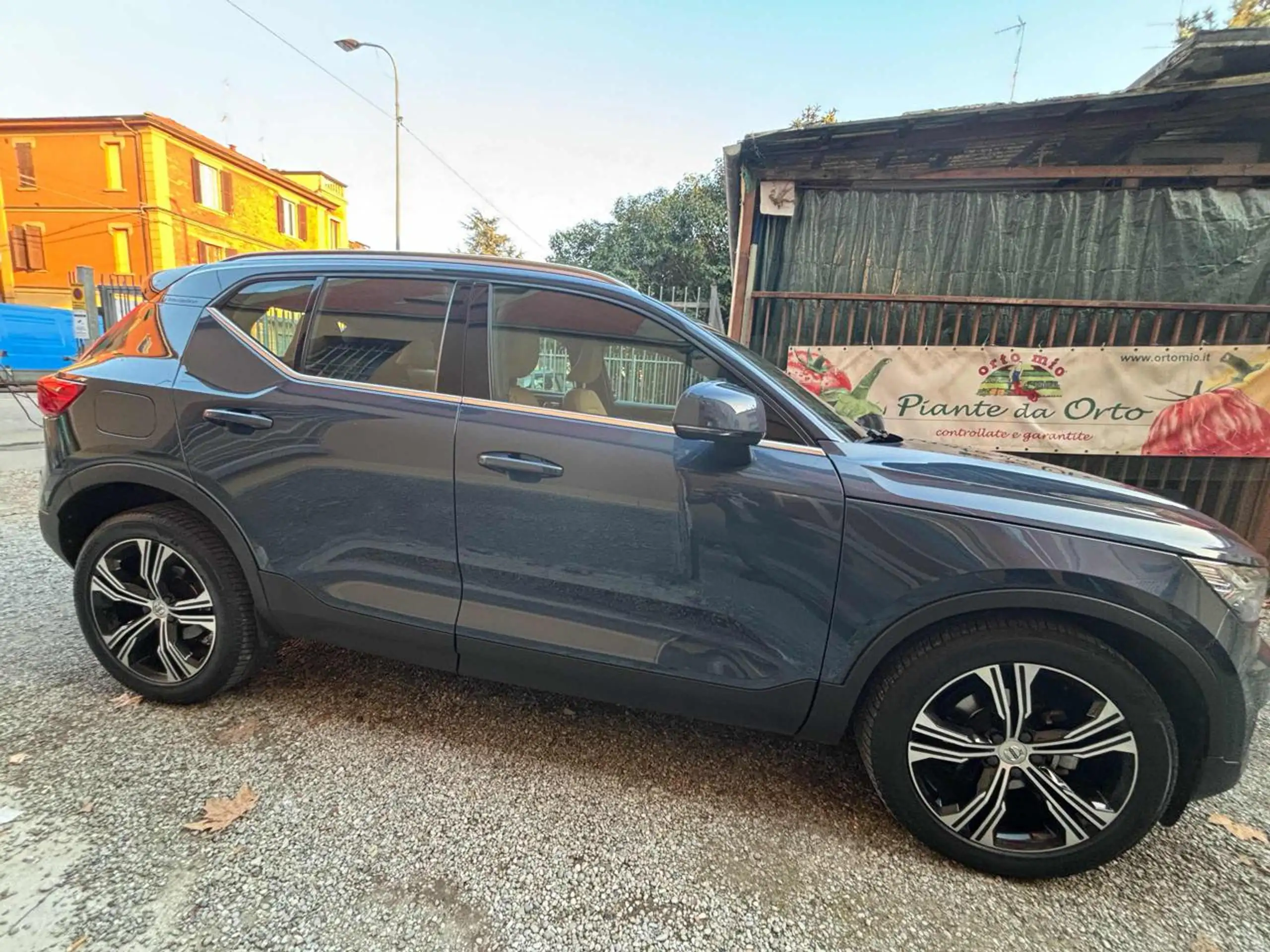 Volvo - XC40