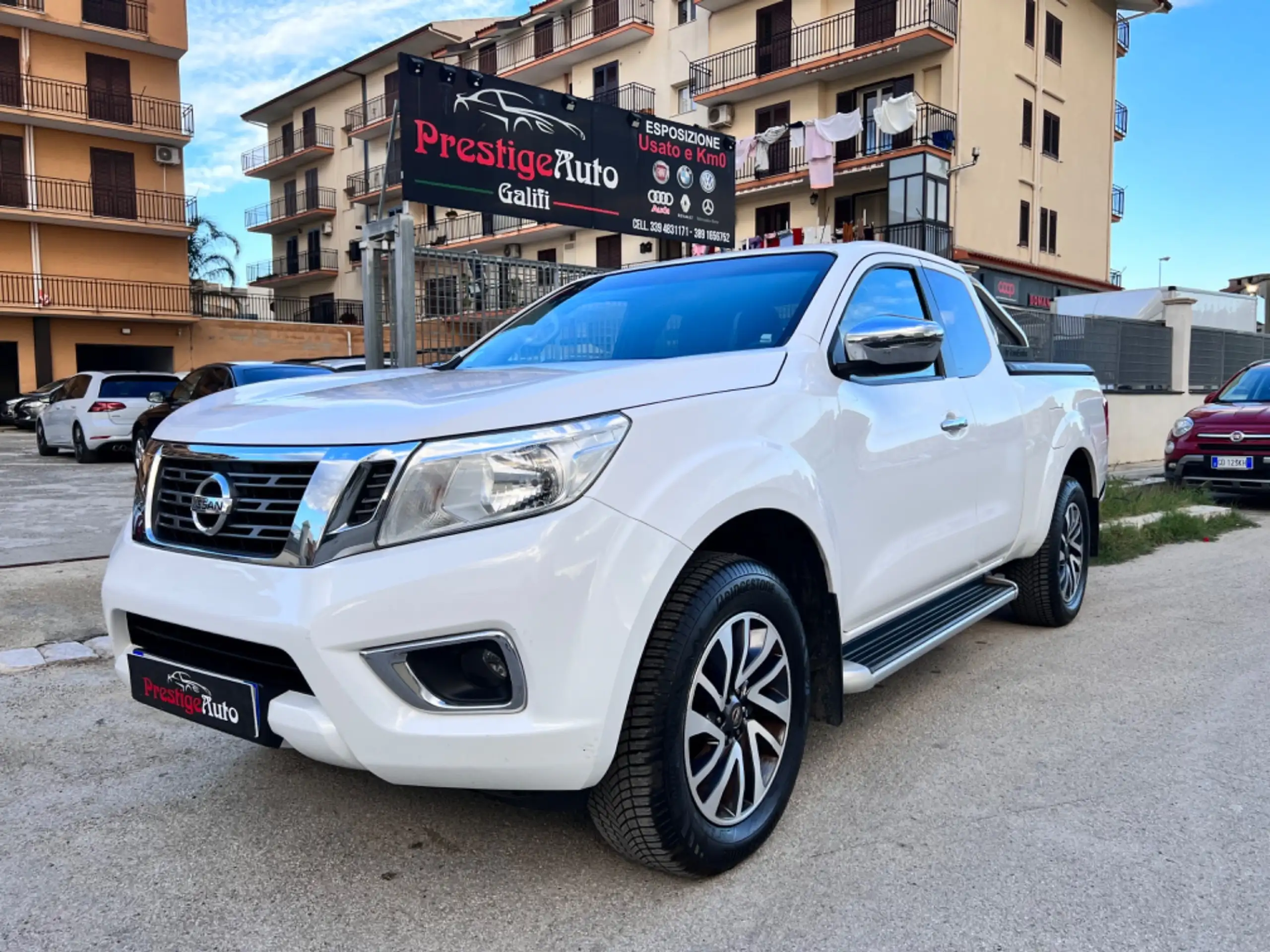 Nissan - Navara