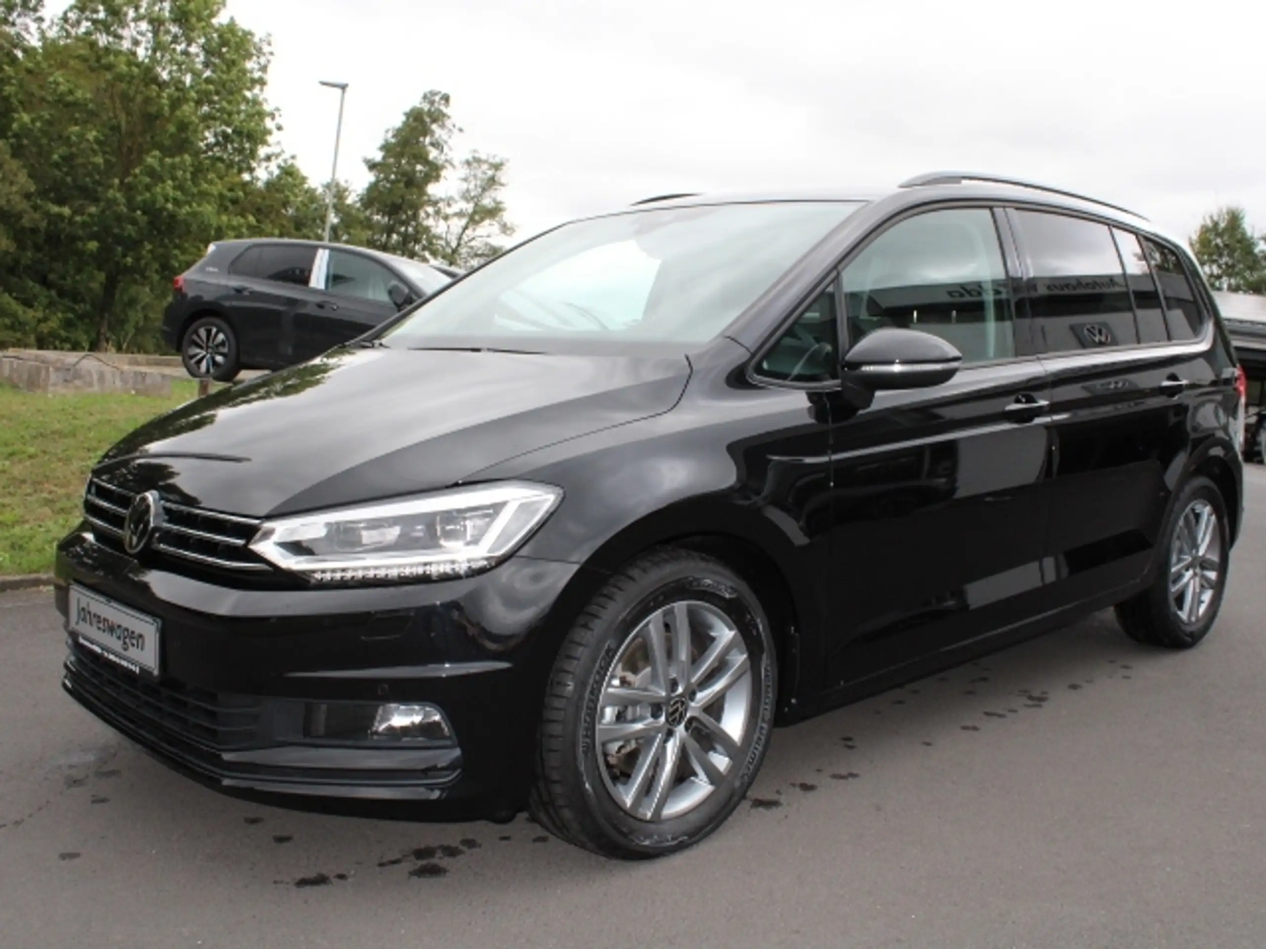 Volkswagen - Touran