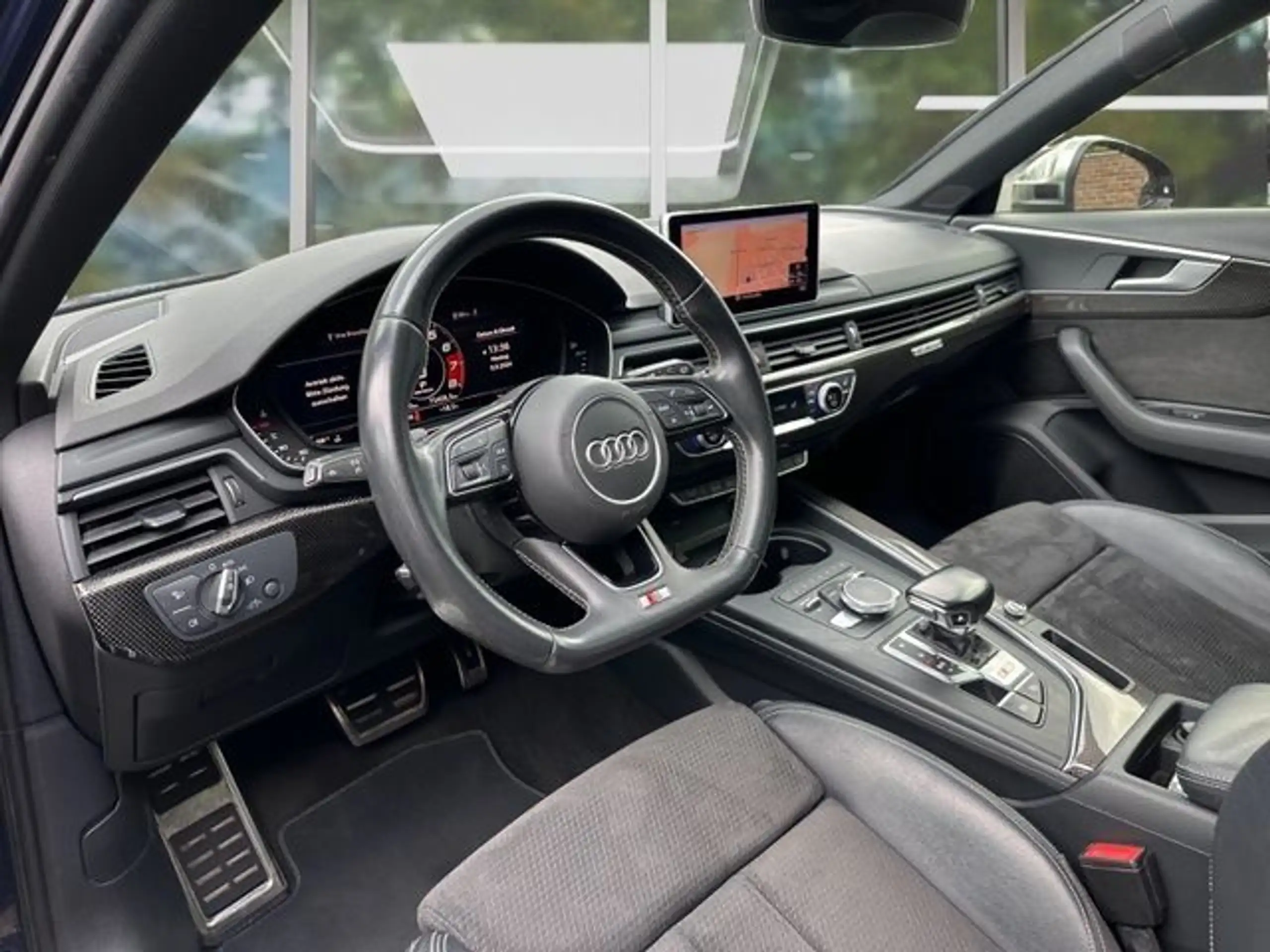 Audi - S4