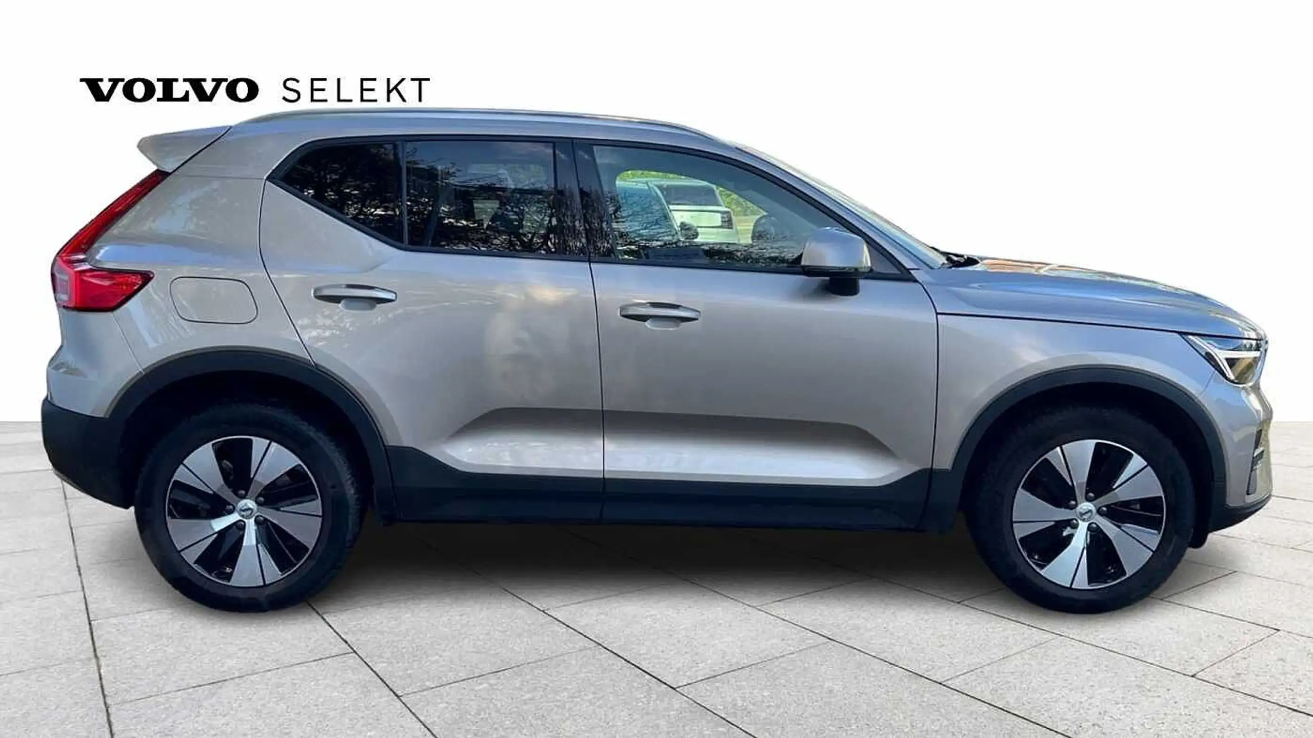 Volvo - XC40