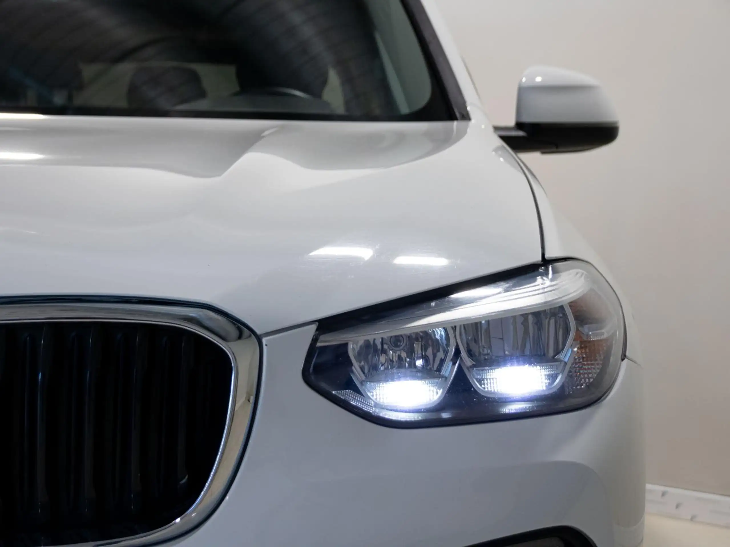 BMW - X3