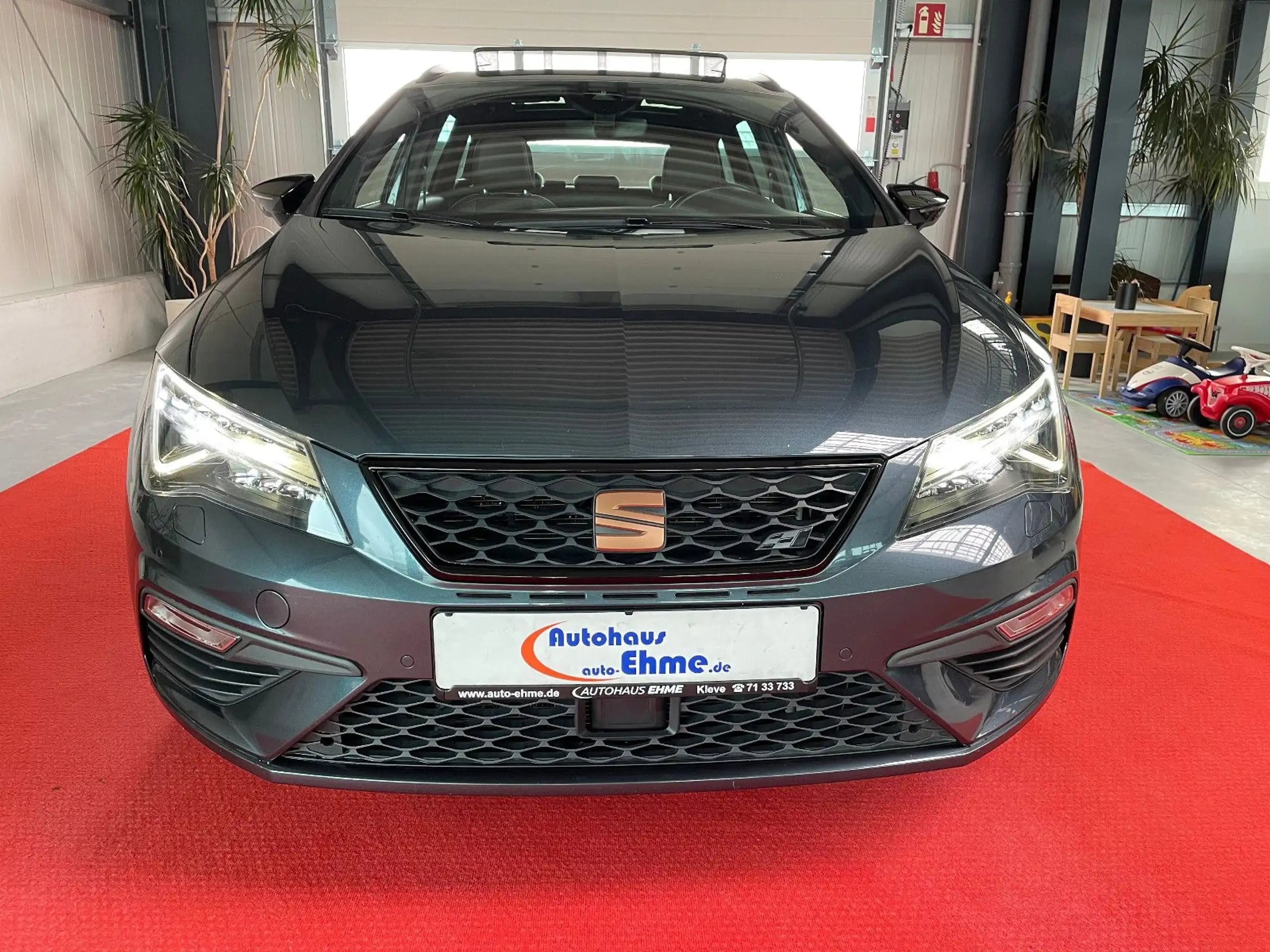 SEAT - Leon