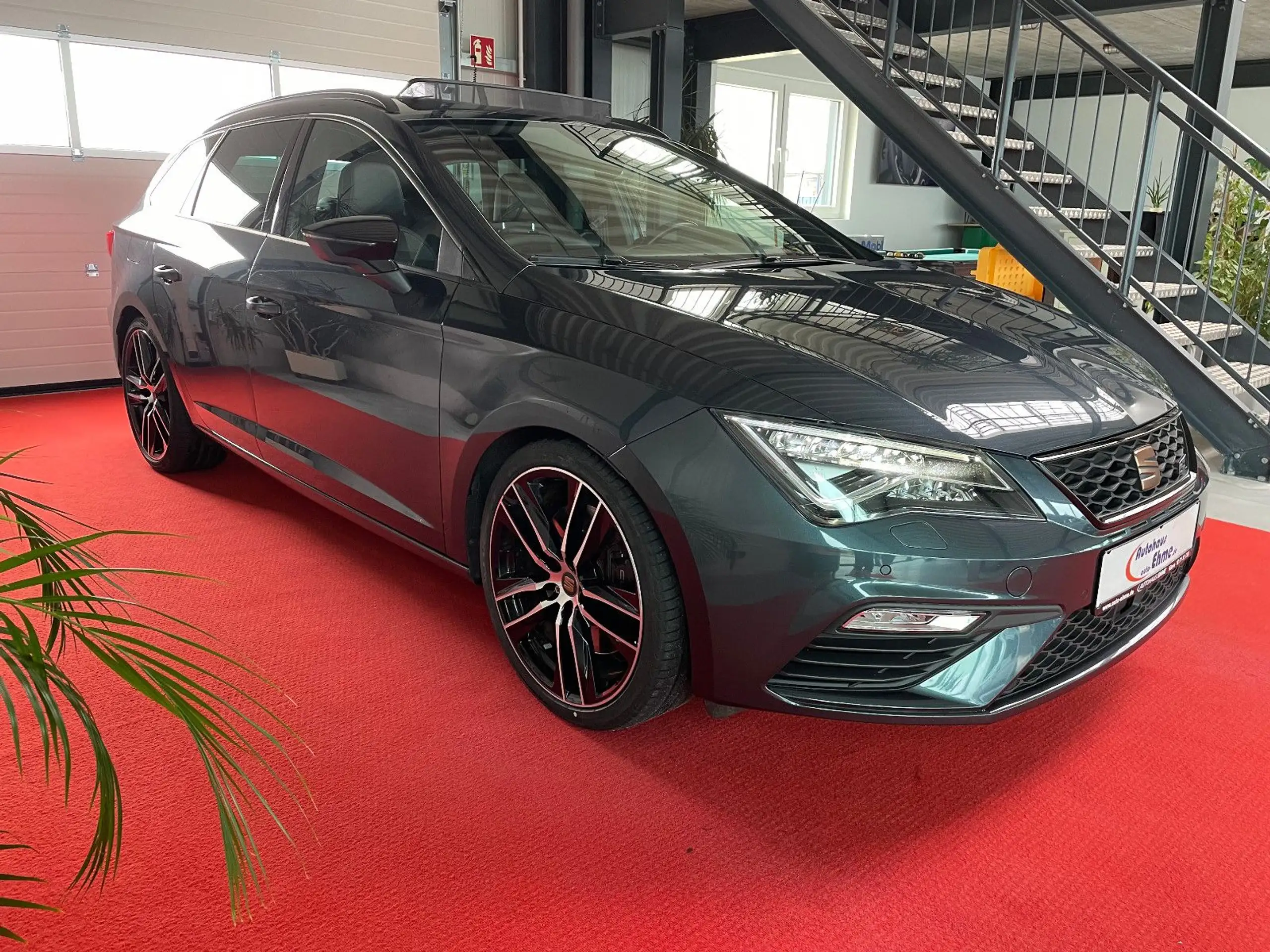 SEAT - Leon