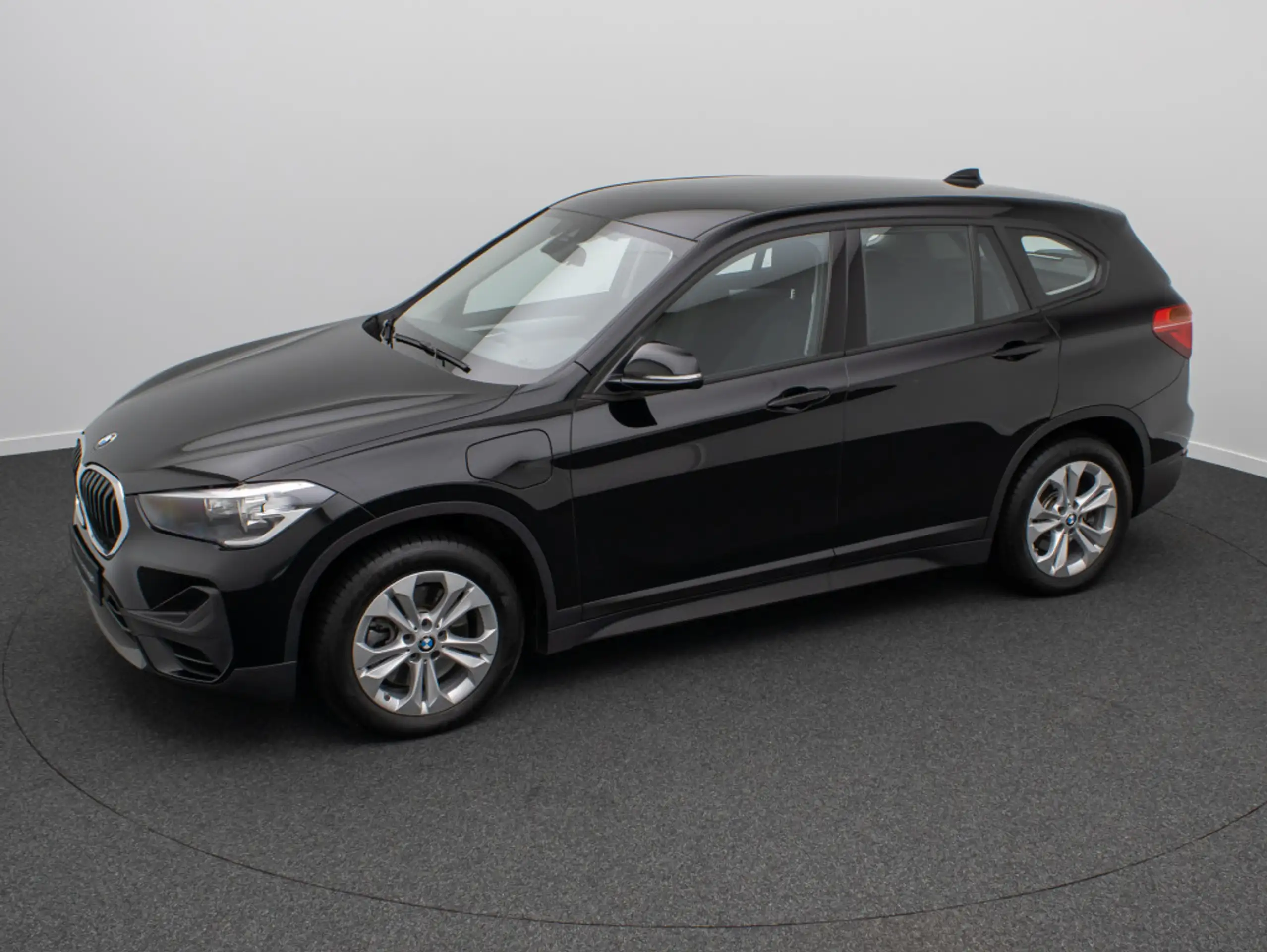 BMW - X1