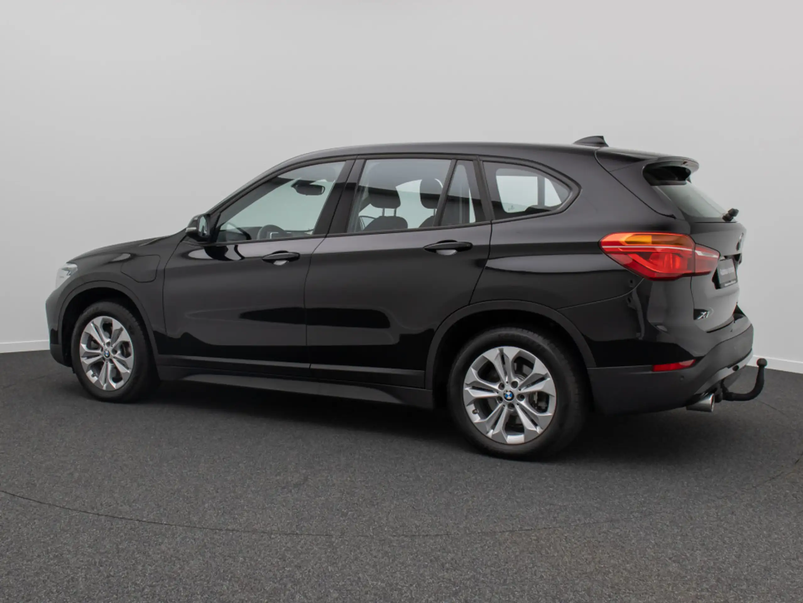 BMW - X1