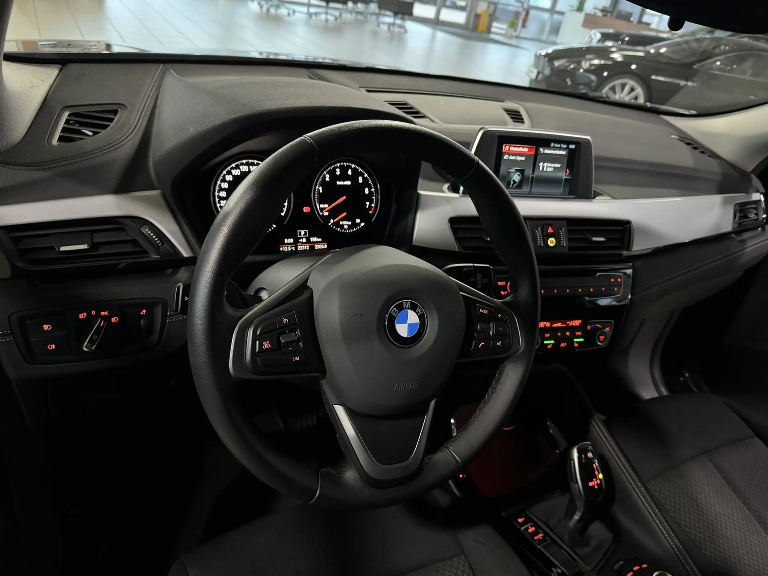 BMW - X2