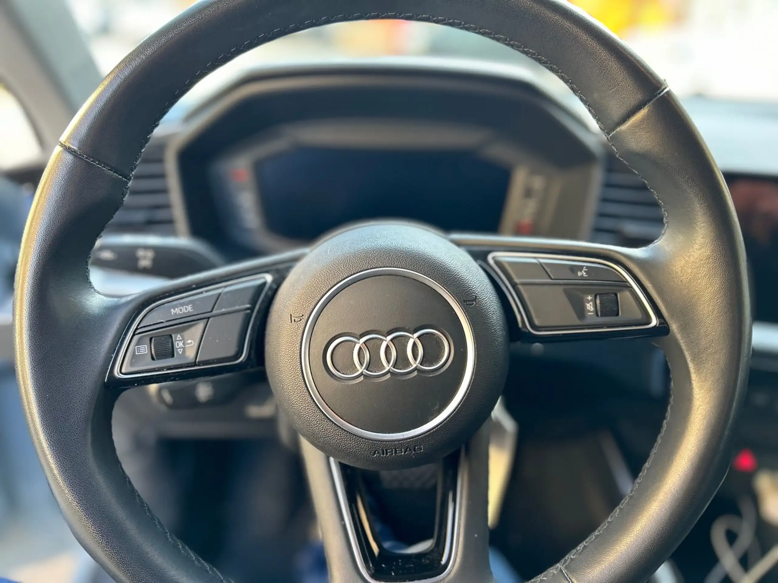 Audi - A1