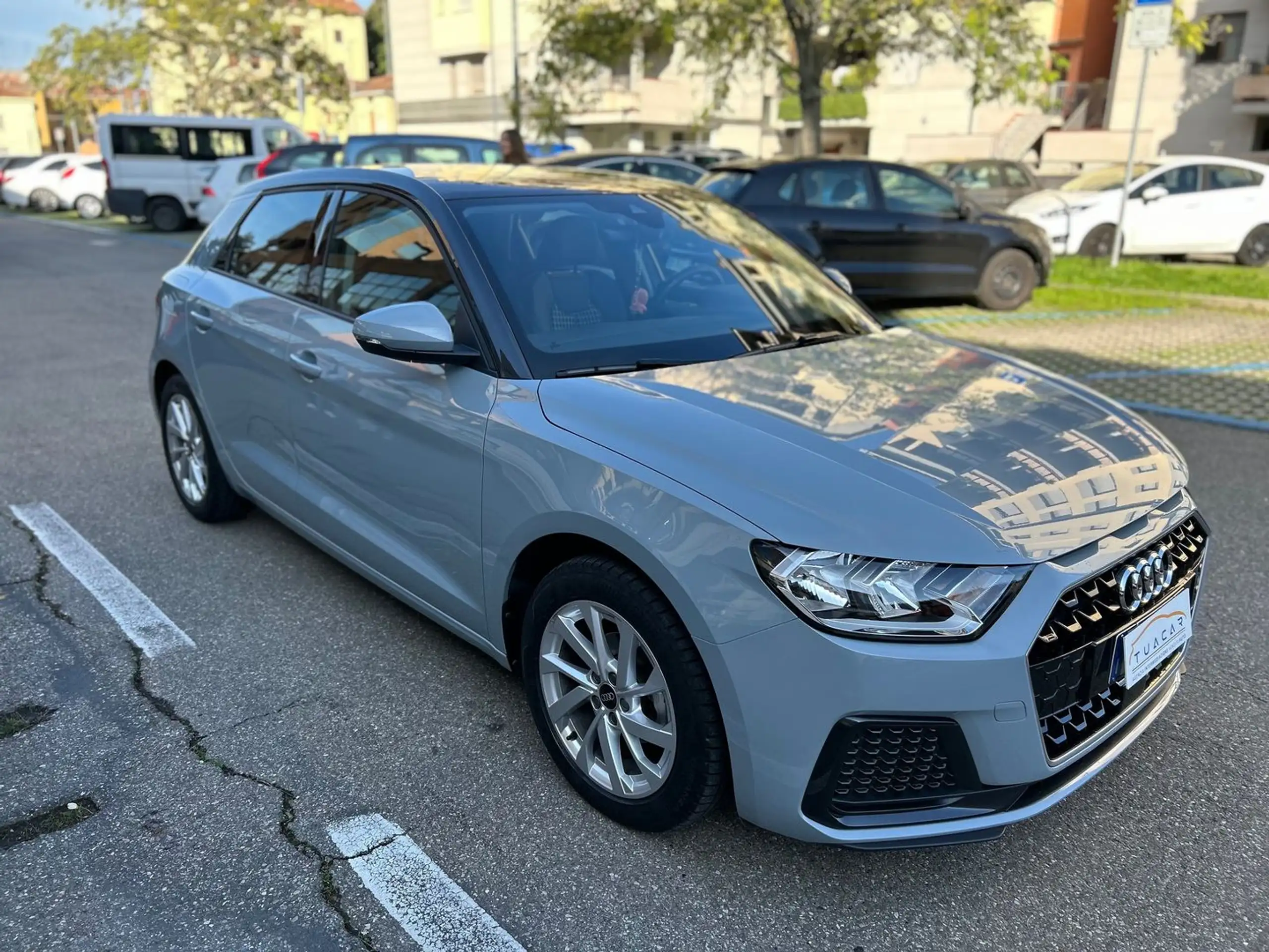 Audi - A1