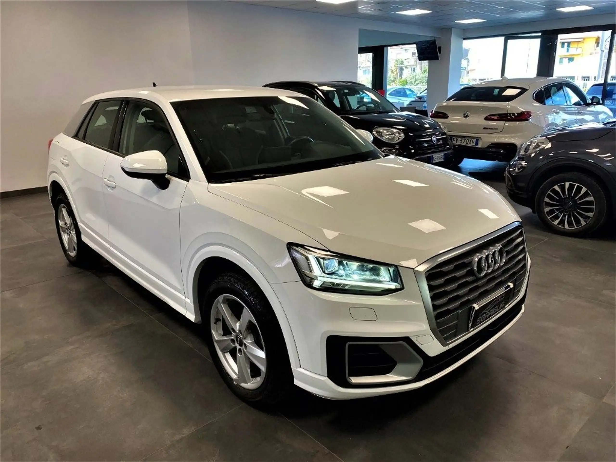 Audi - Q2