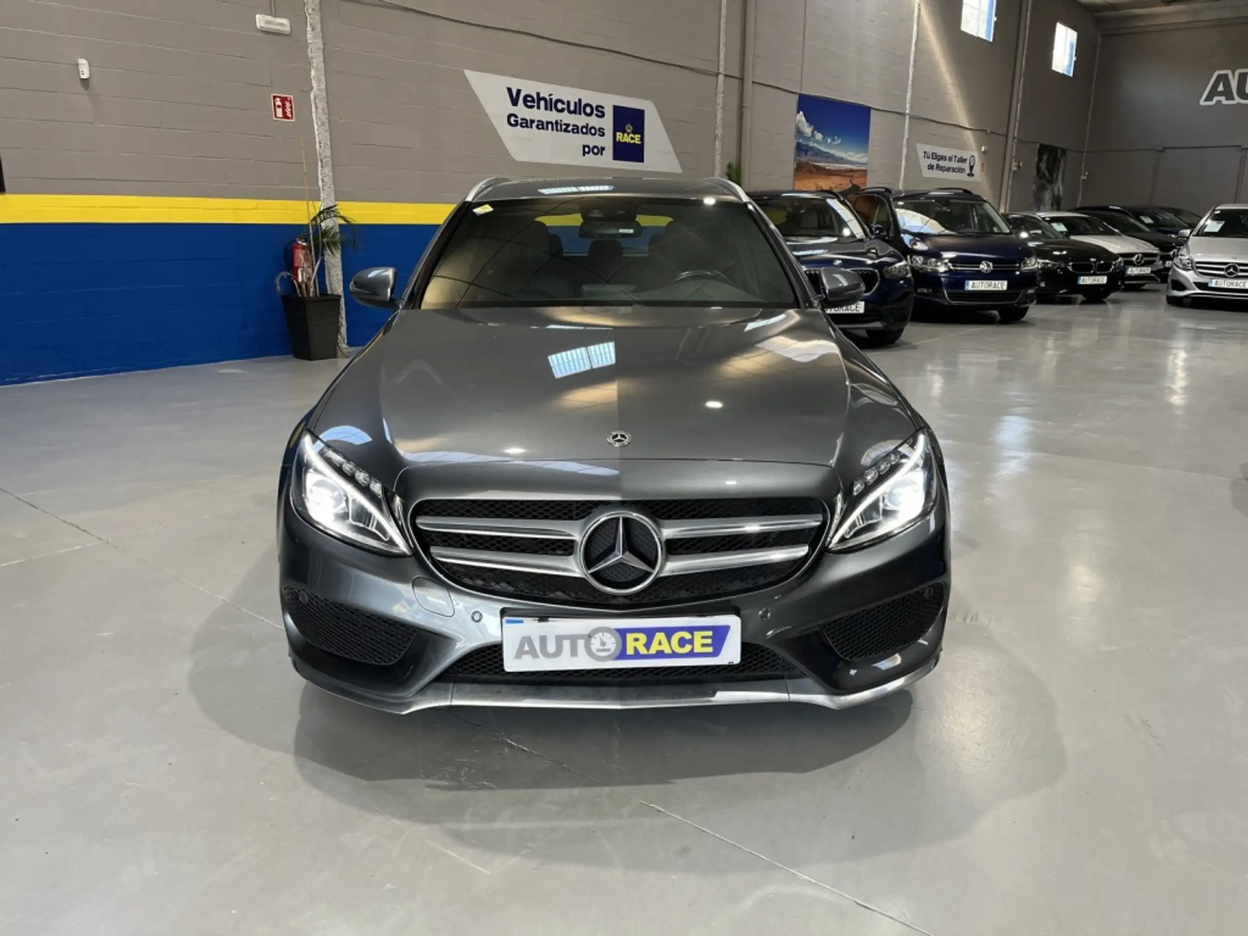 Mercedes-Benz - C 220