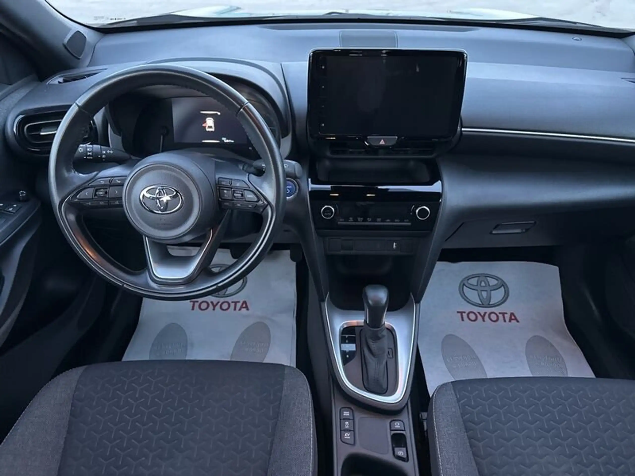 Toyota - Yaris Cross