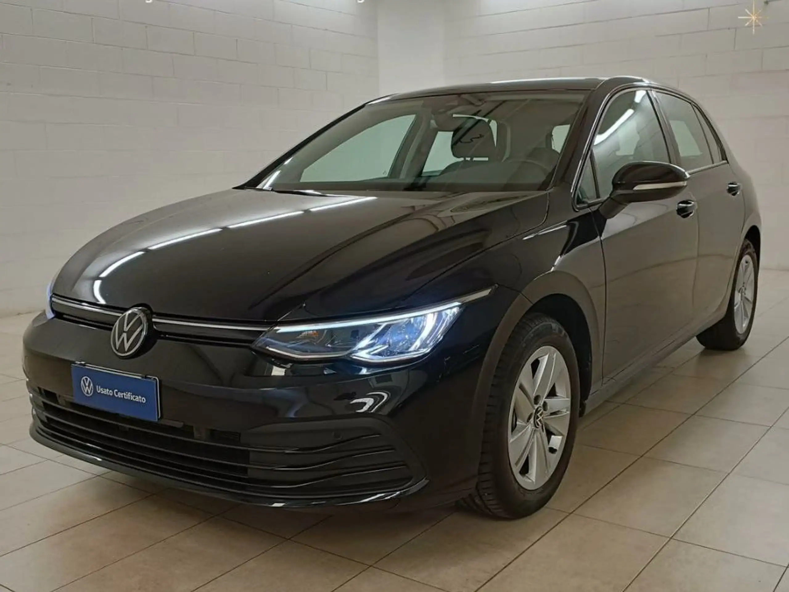 Volkswagen - Golf