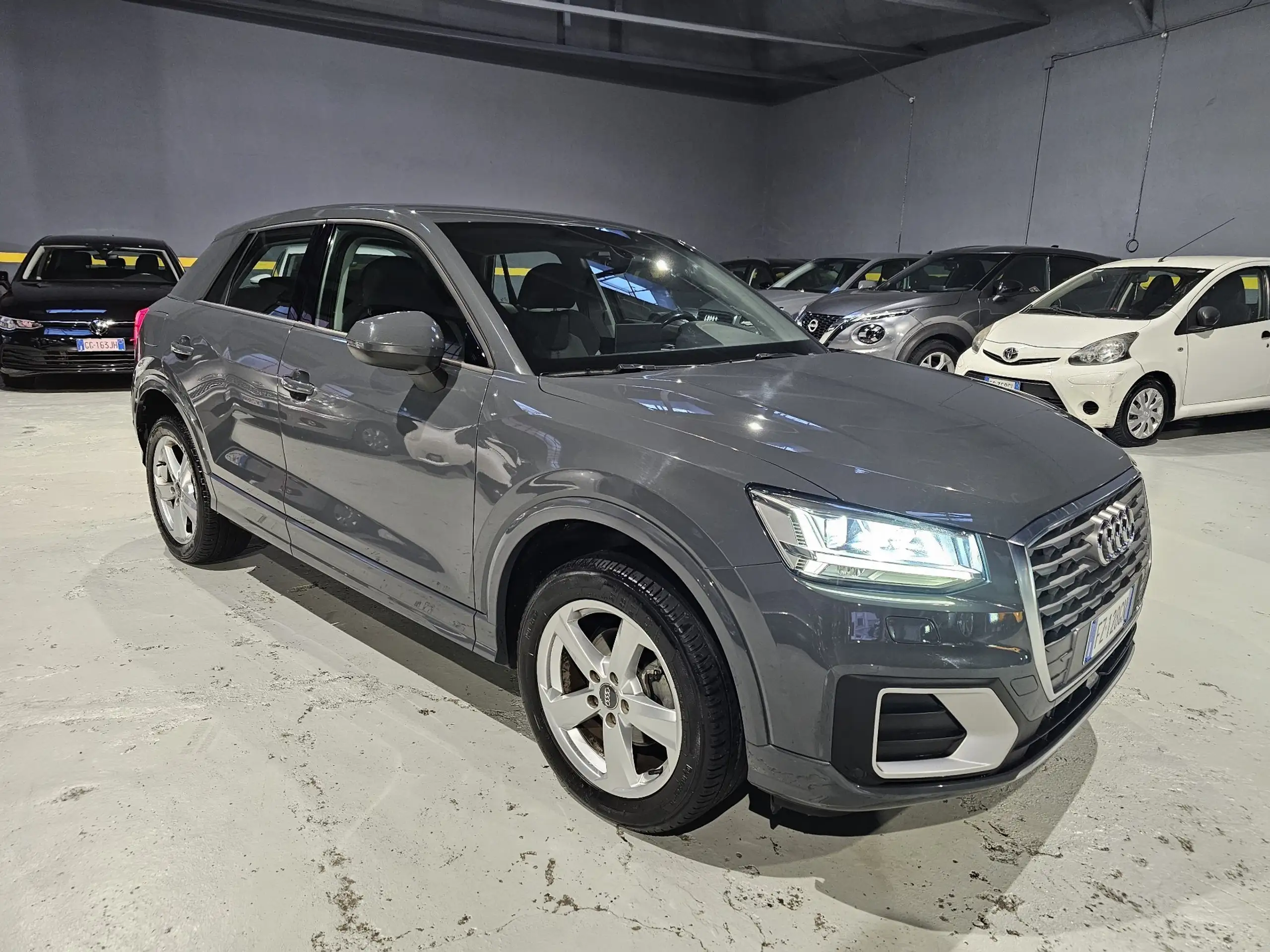 Audi - Q2