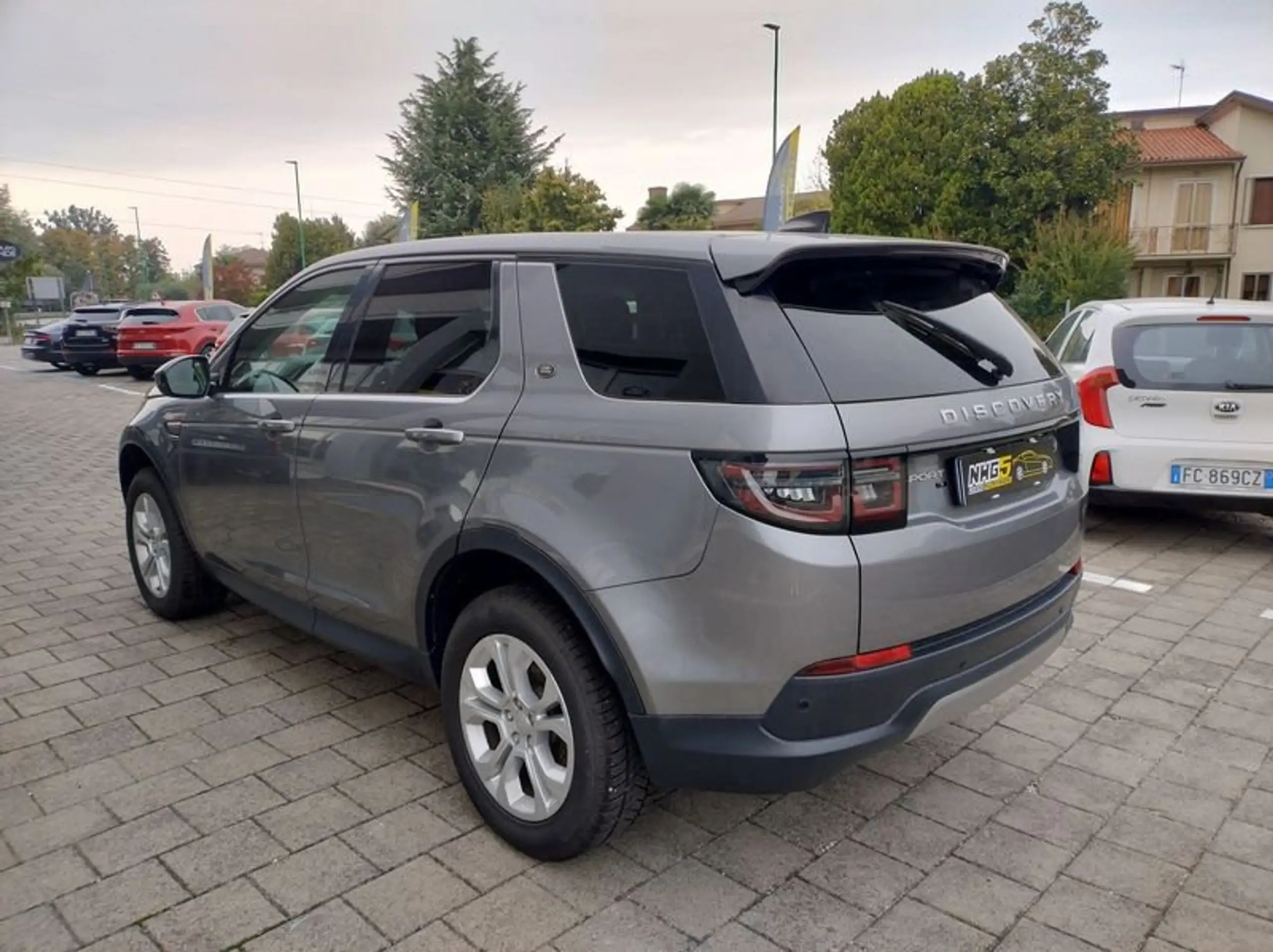 Land Rover - Discovery Sport