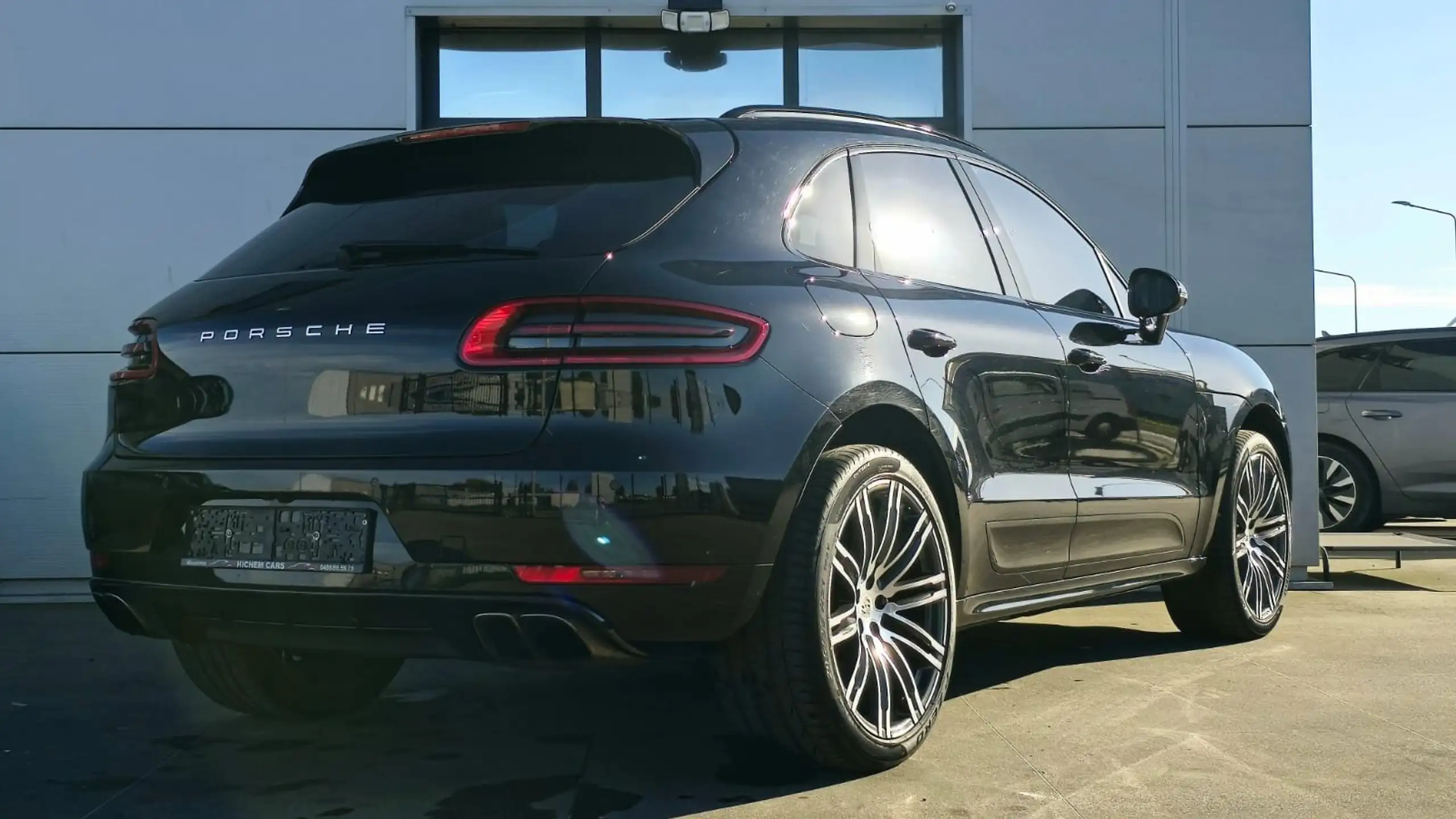 Porsche - Macan