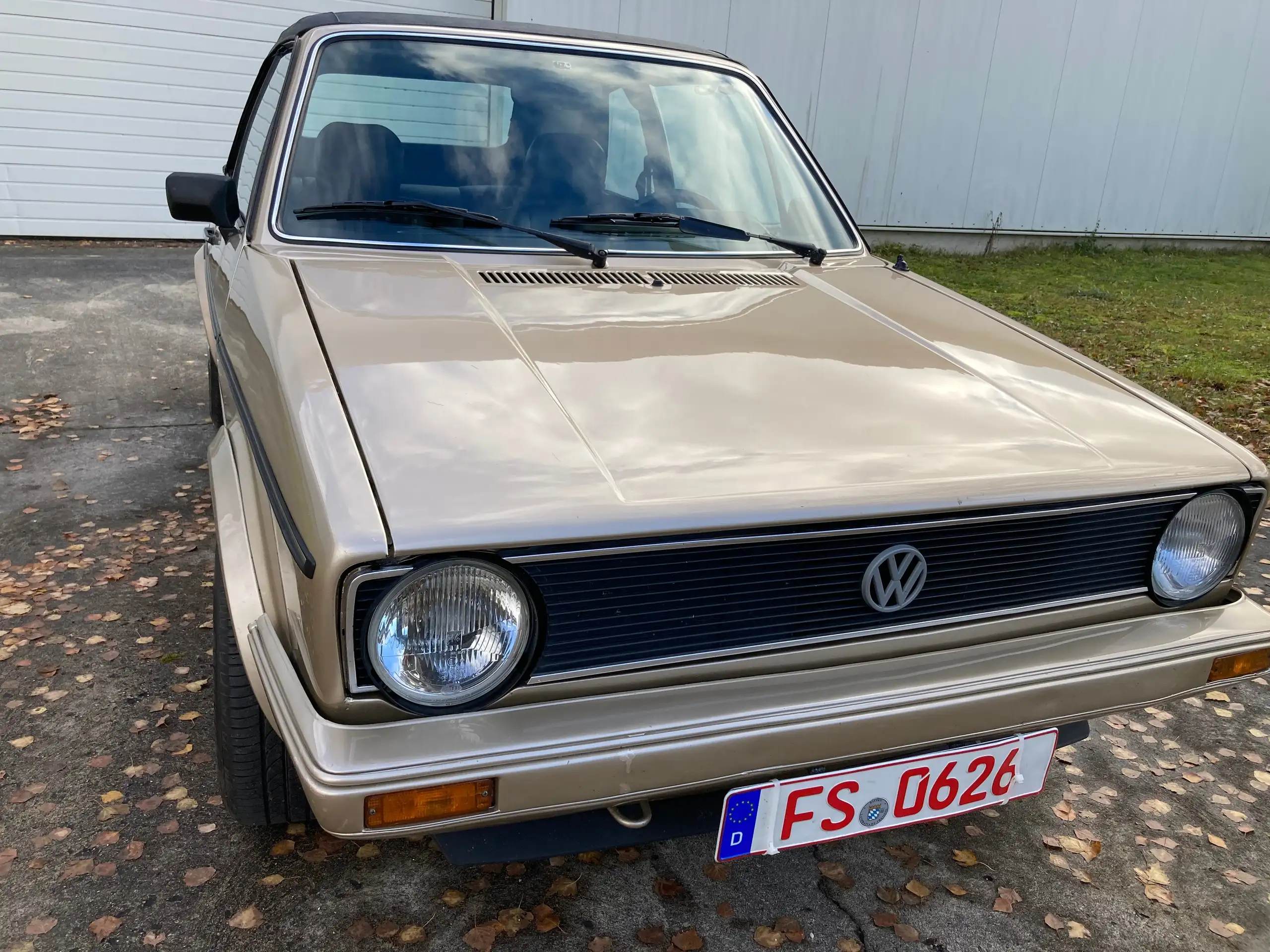 Volkswagen - Golf Cabriolet