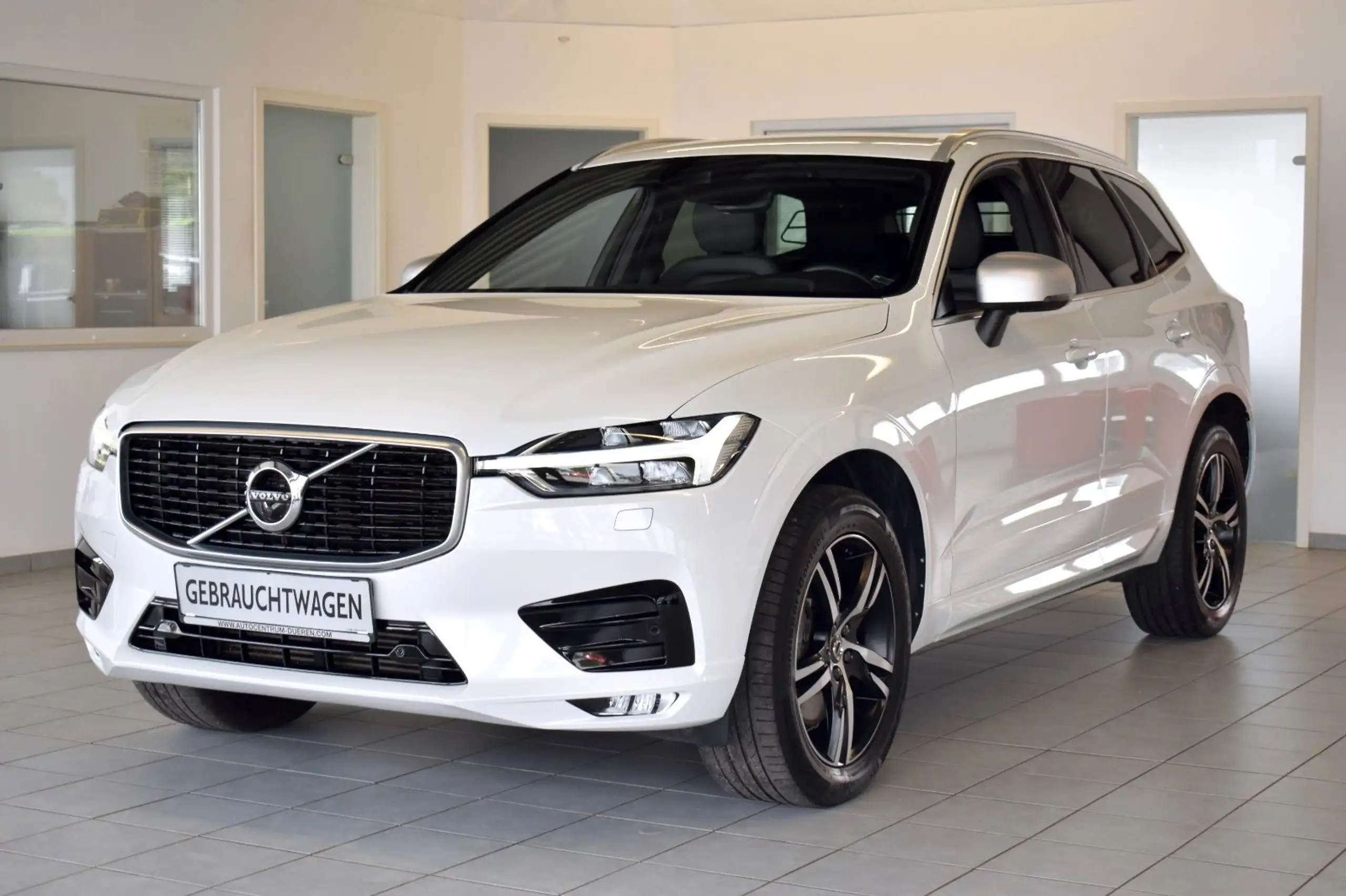 Volvo - XC60