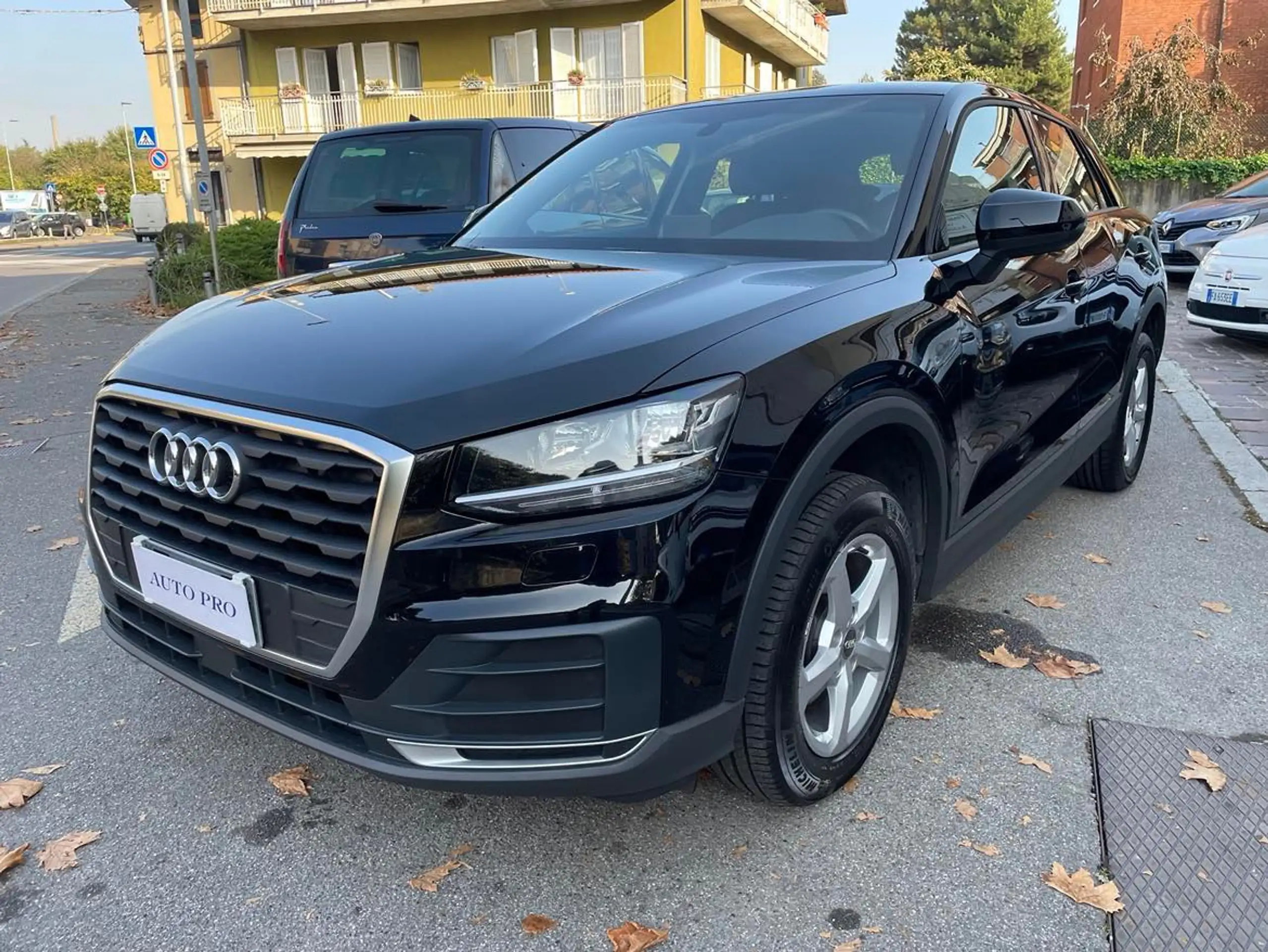 Audi - Q2