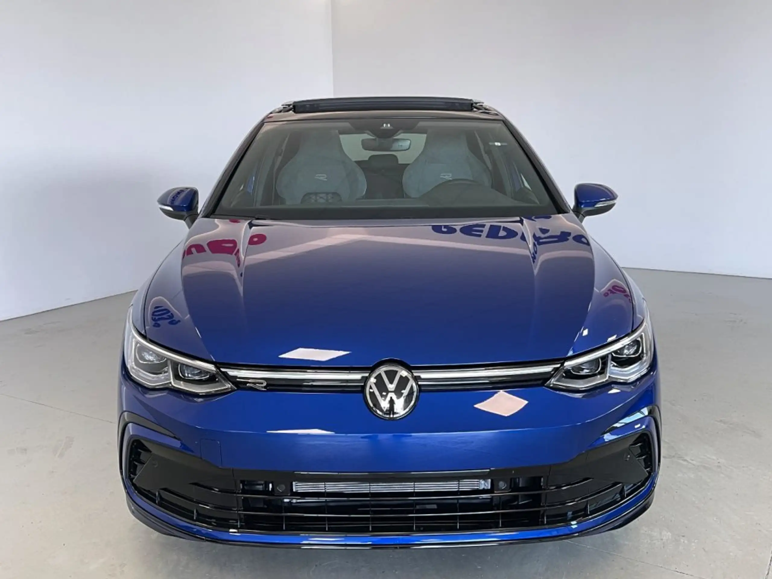 Volkswagen - Golf