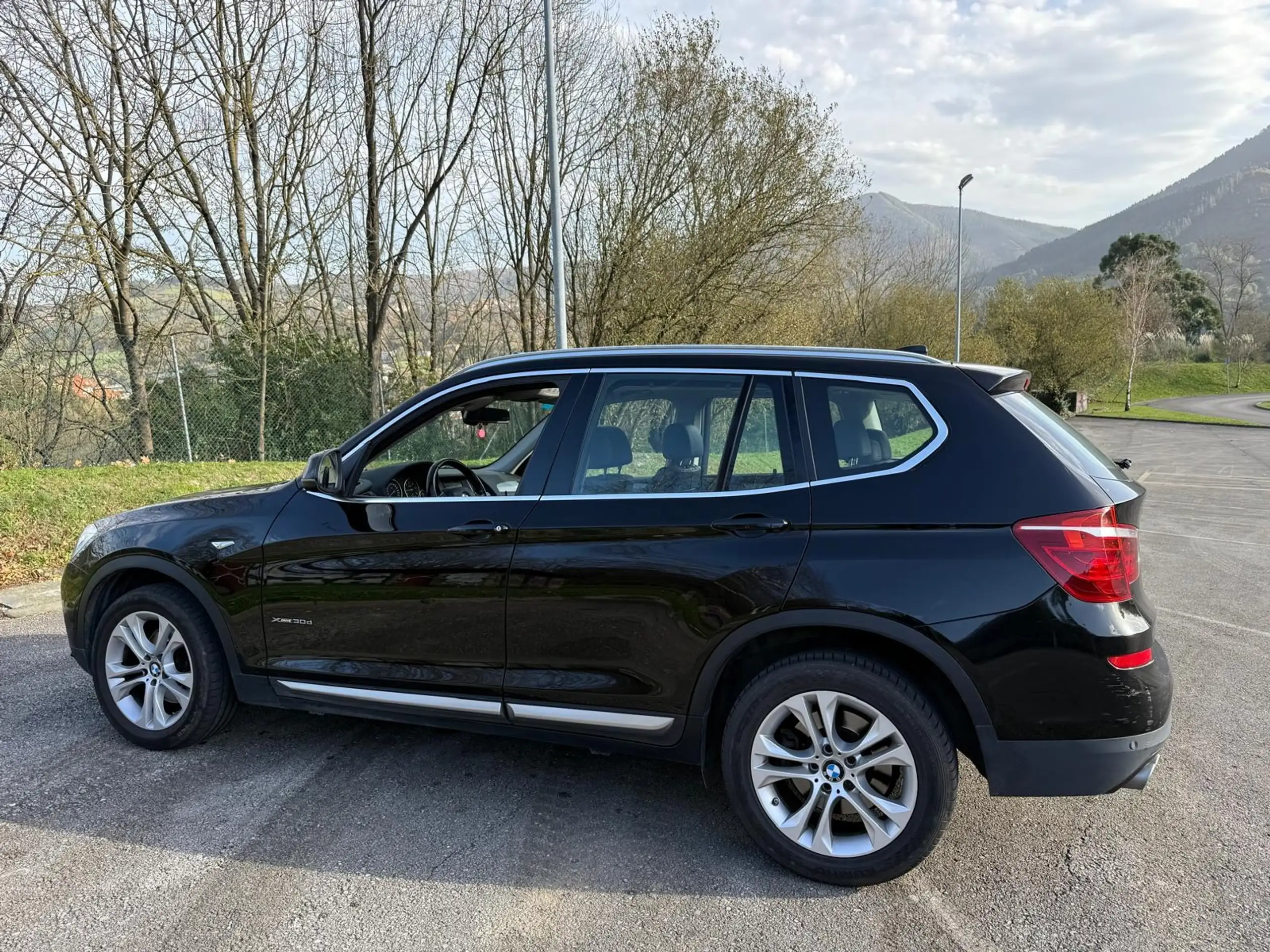 BMW - X3