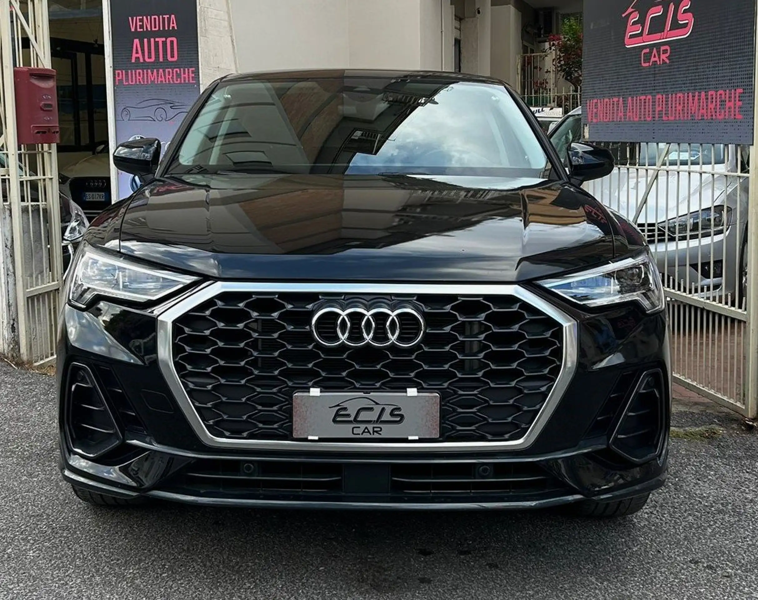 Audi - Q3