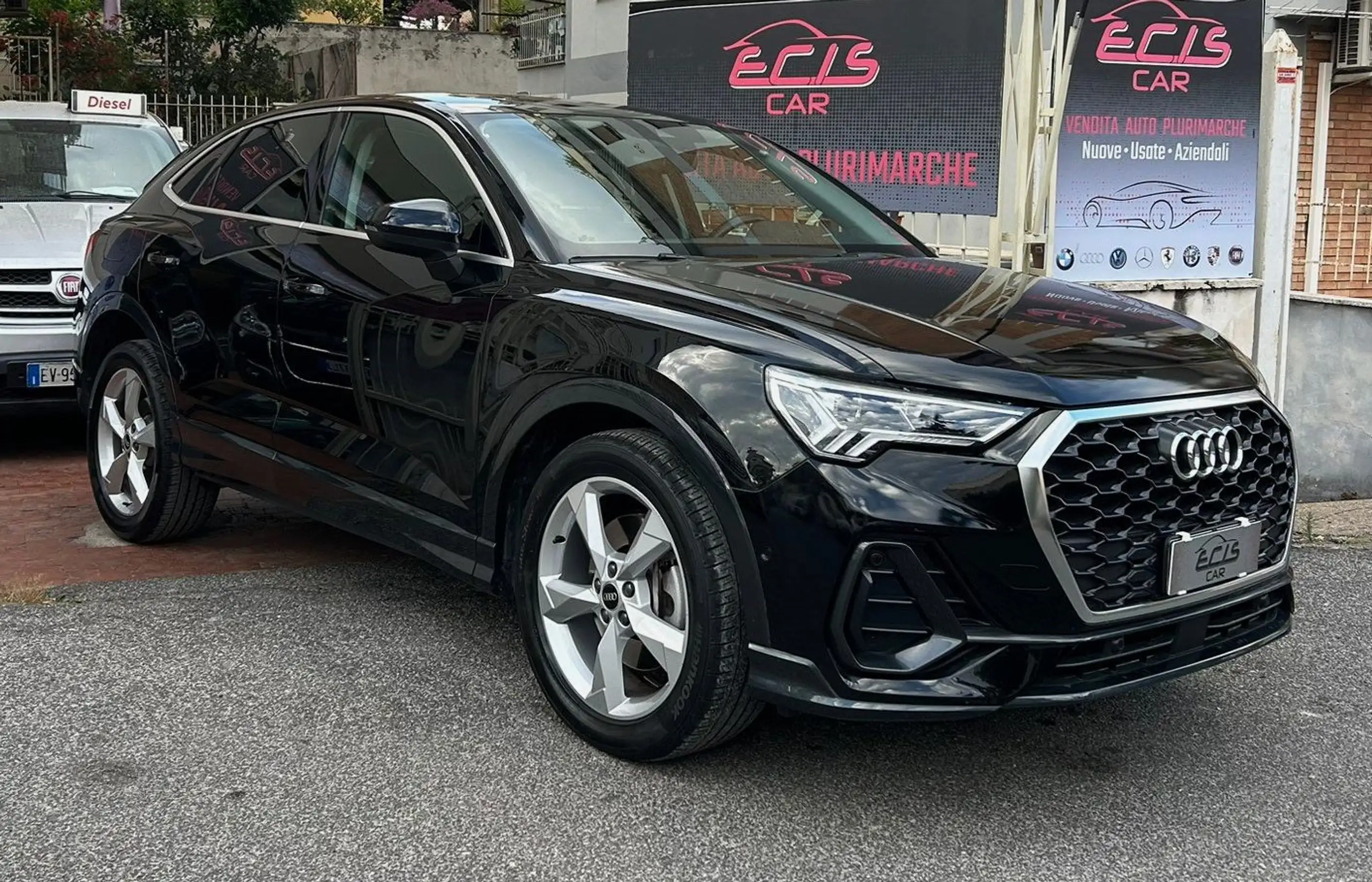 Audi - Q3