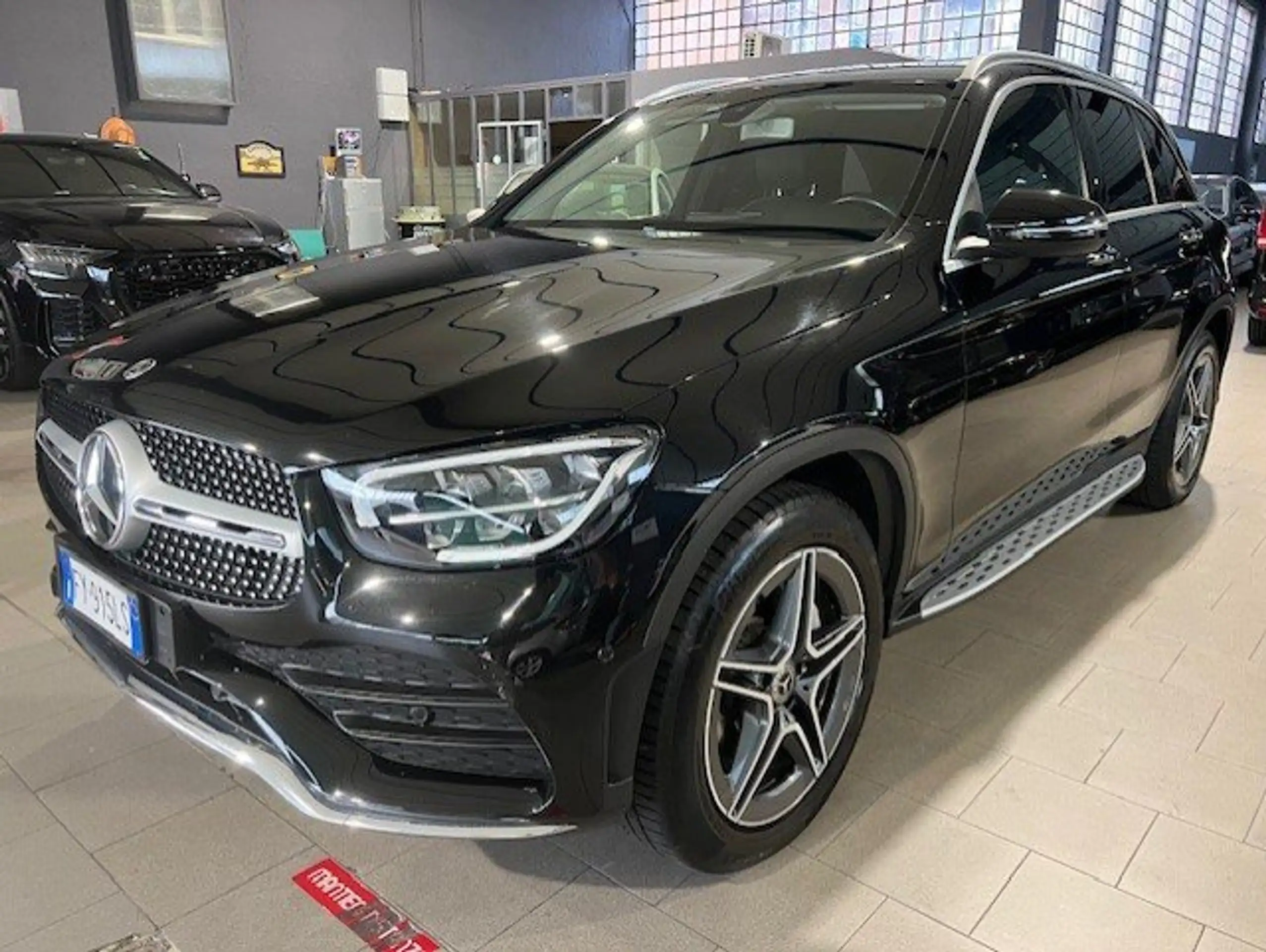 Mercedes-Benz - GLC 220