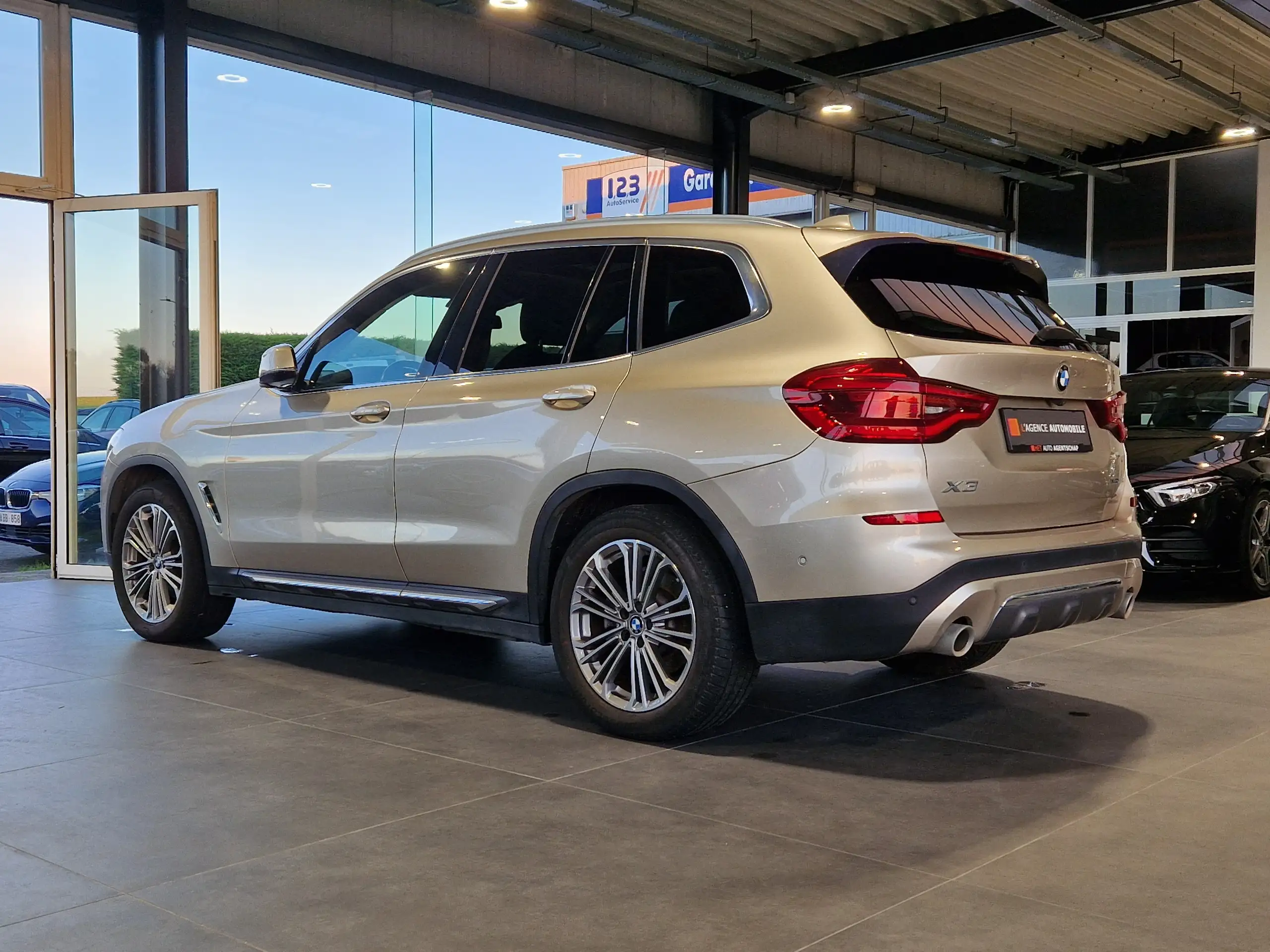 BMW - X3