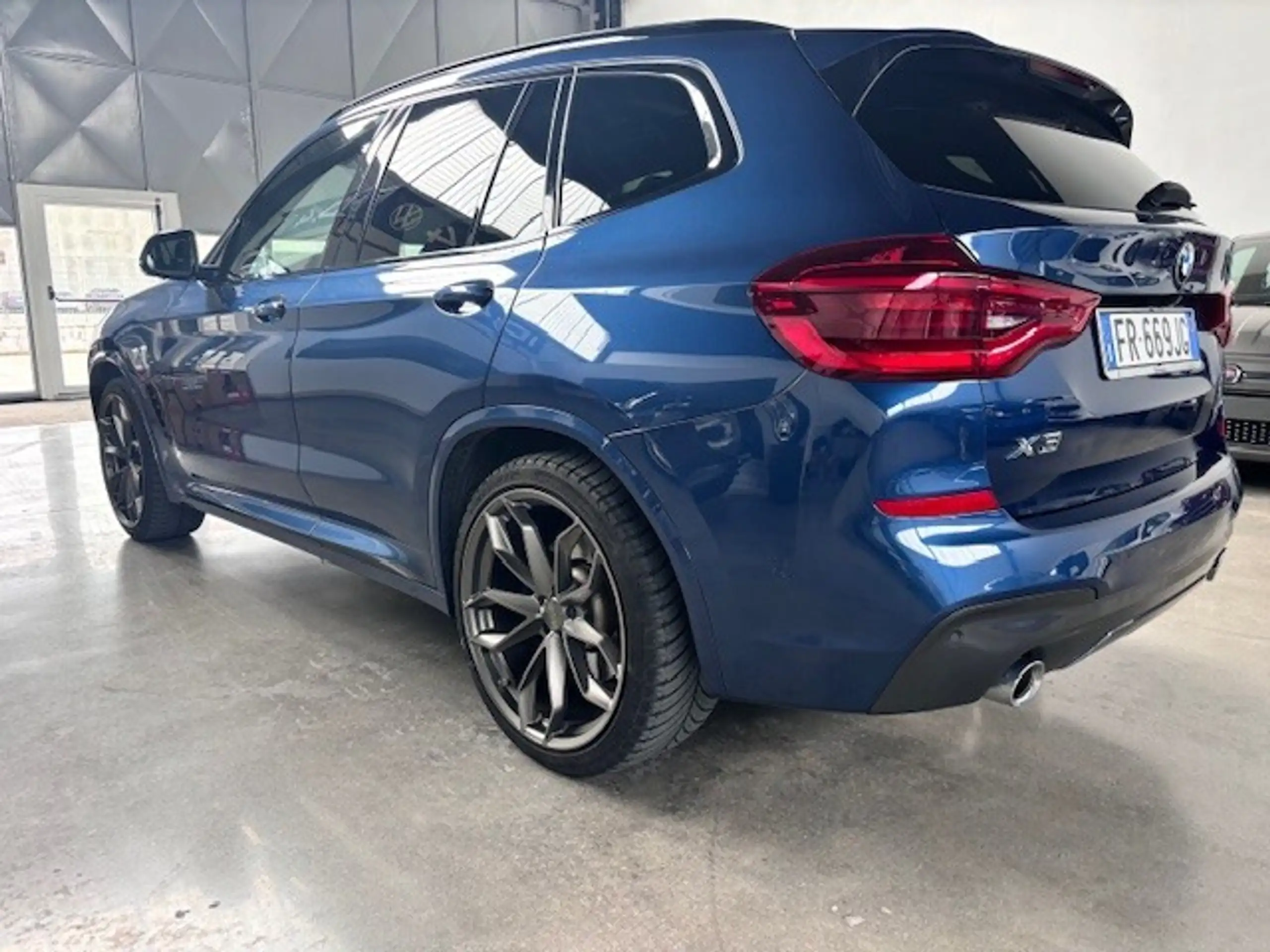 BMW - X3