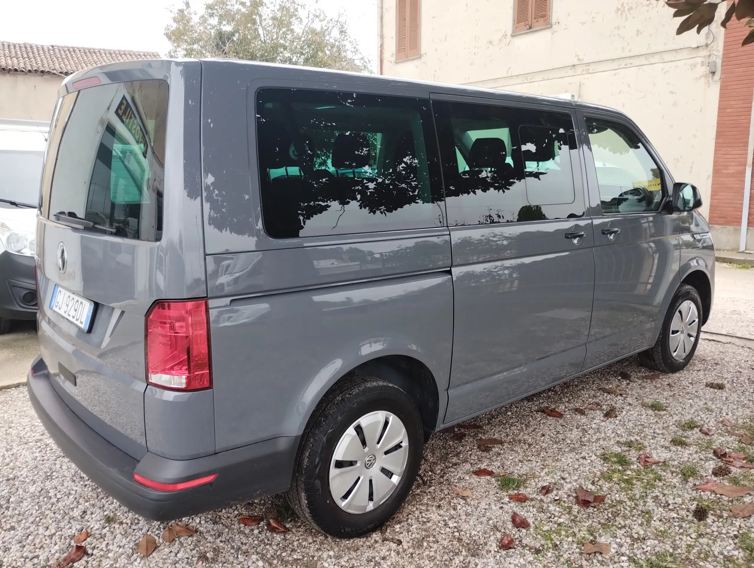 Volkswagen - T6 Caravelle