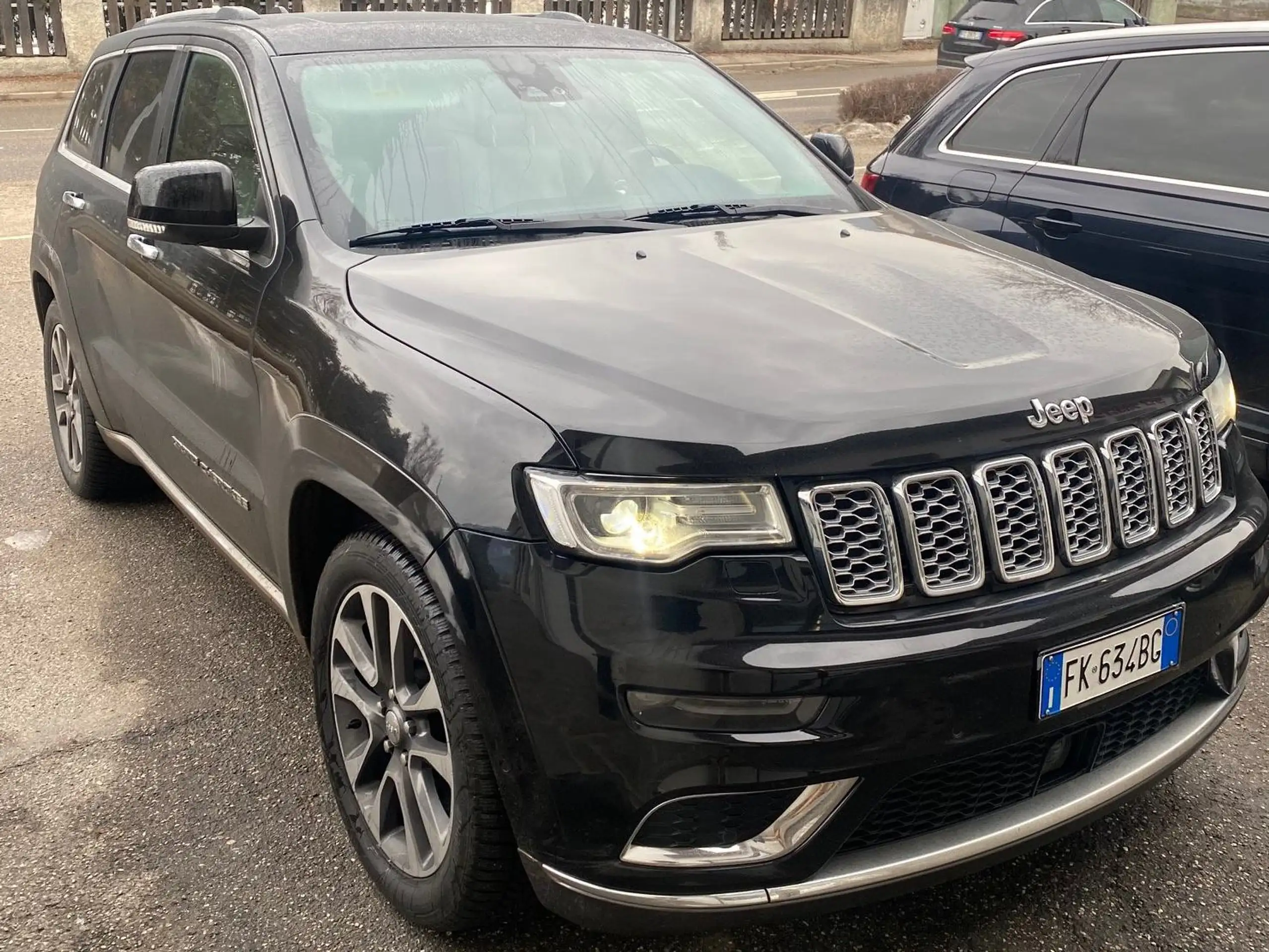 Jeep - Grand Cherokee