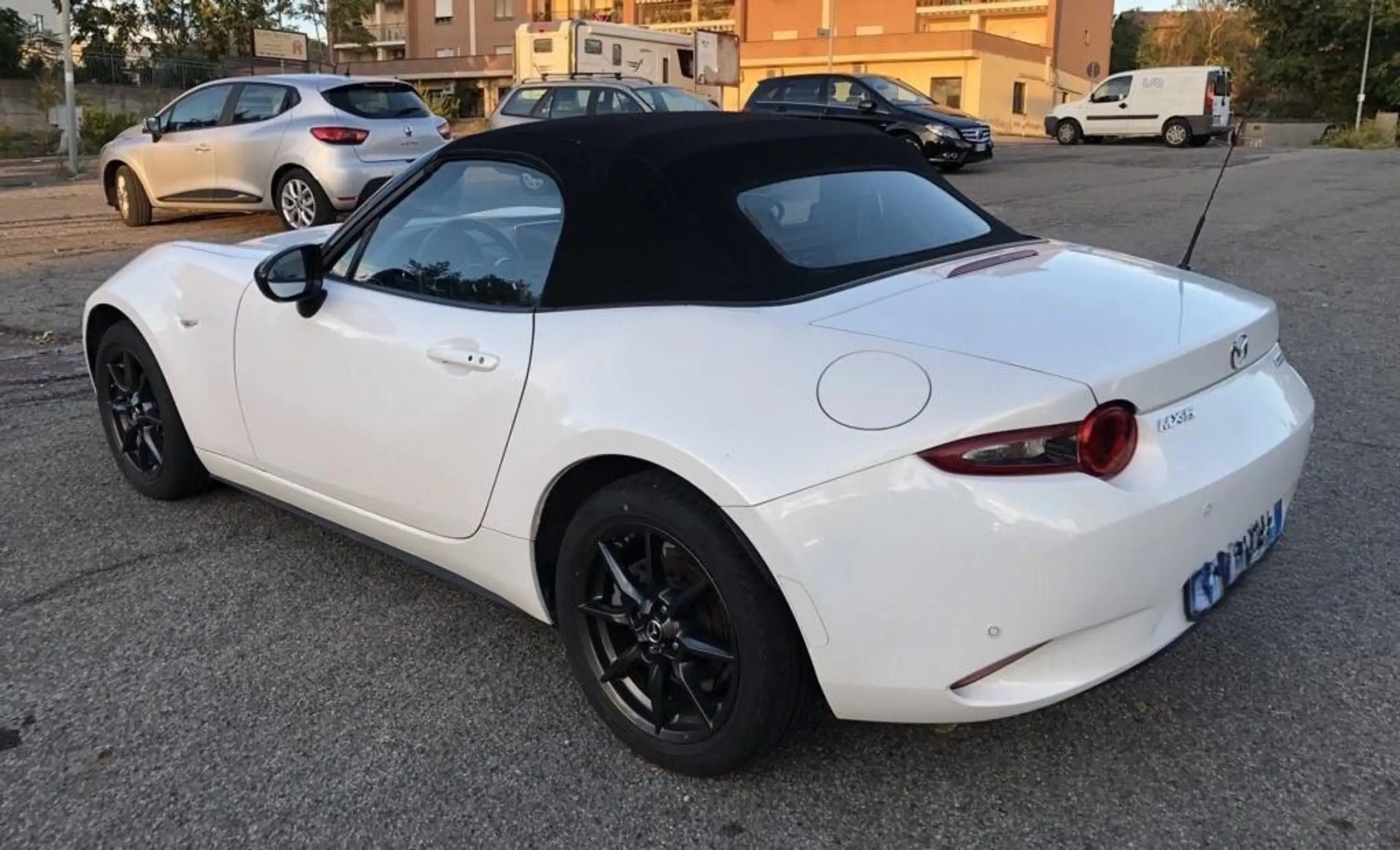 Mazda - MX-5