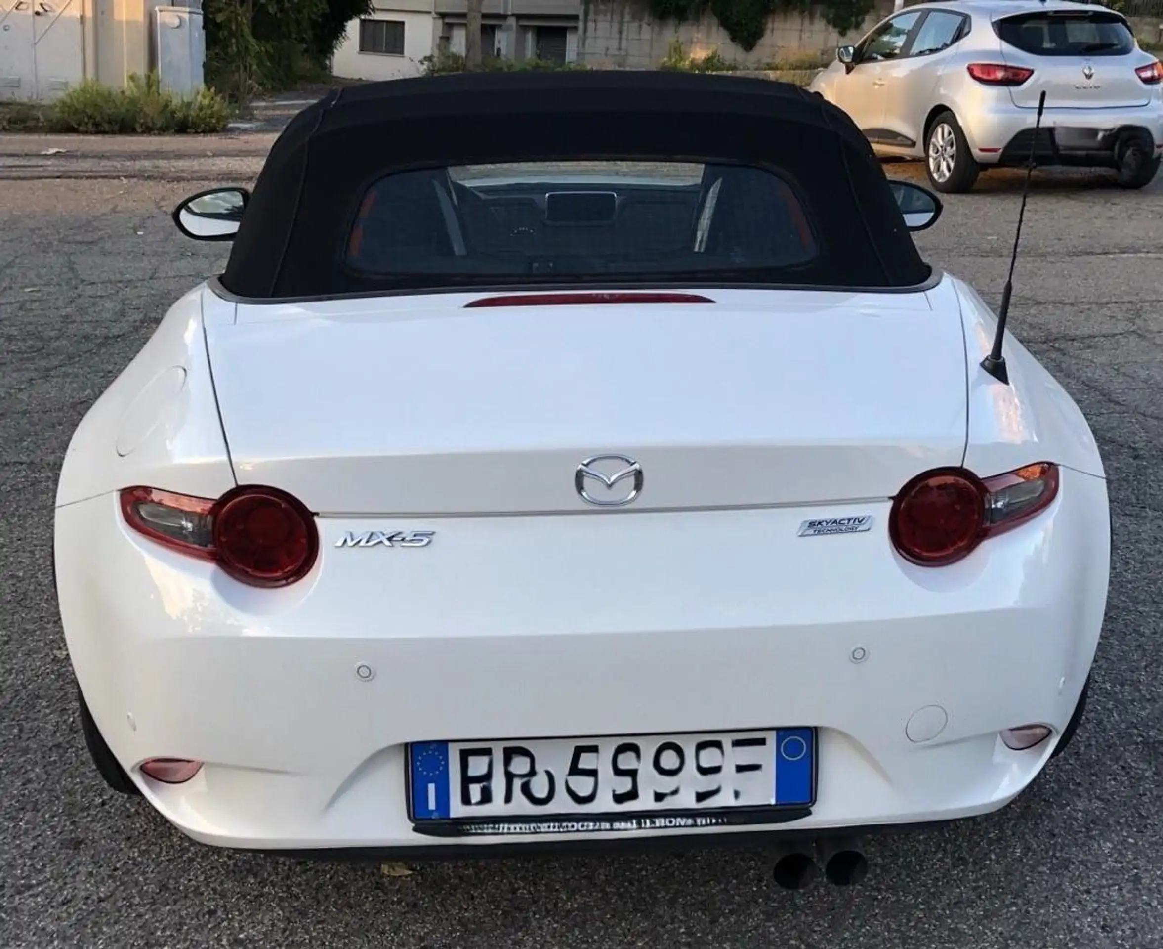 Mazda - MX-5